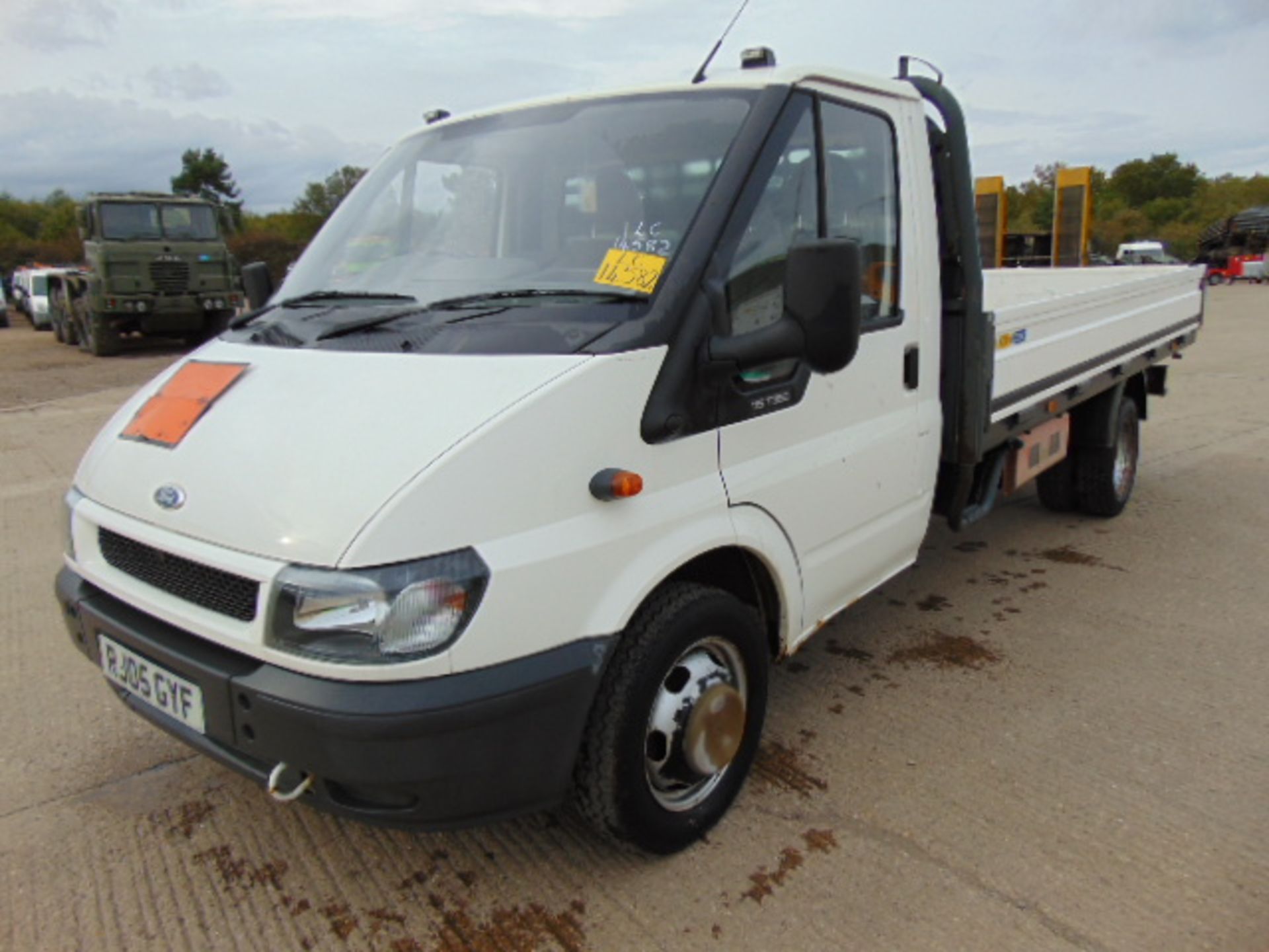 2005 Ford Transit 115 T350 Dropside Pickup 31,363 miles - Image 3 of 16