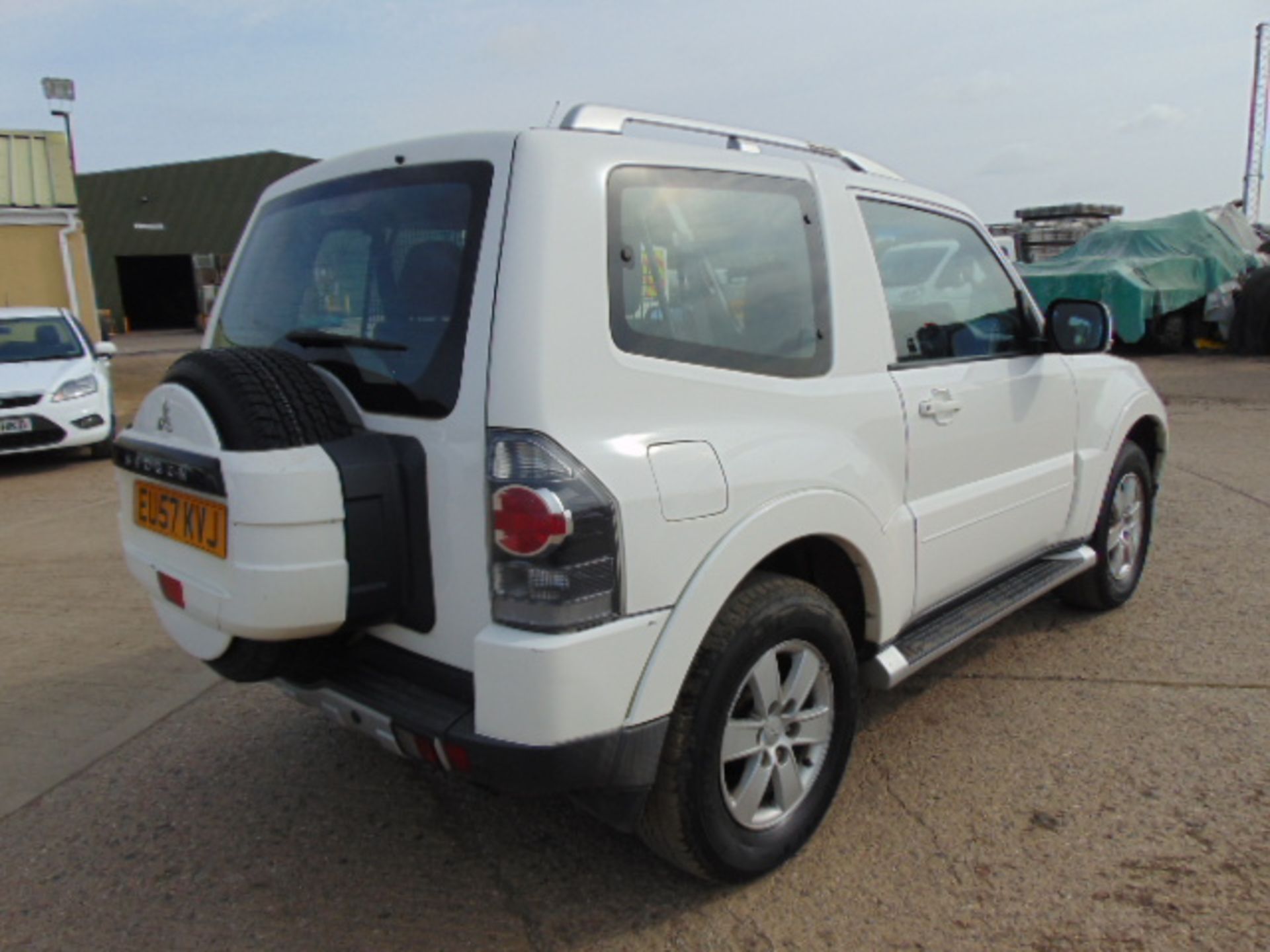 Mitsubishi Shogun Equippe 3.2 D 4x4 - Image 6 of 18