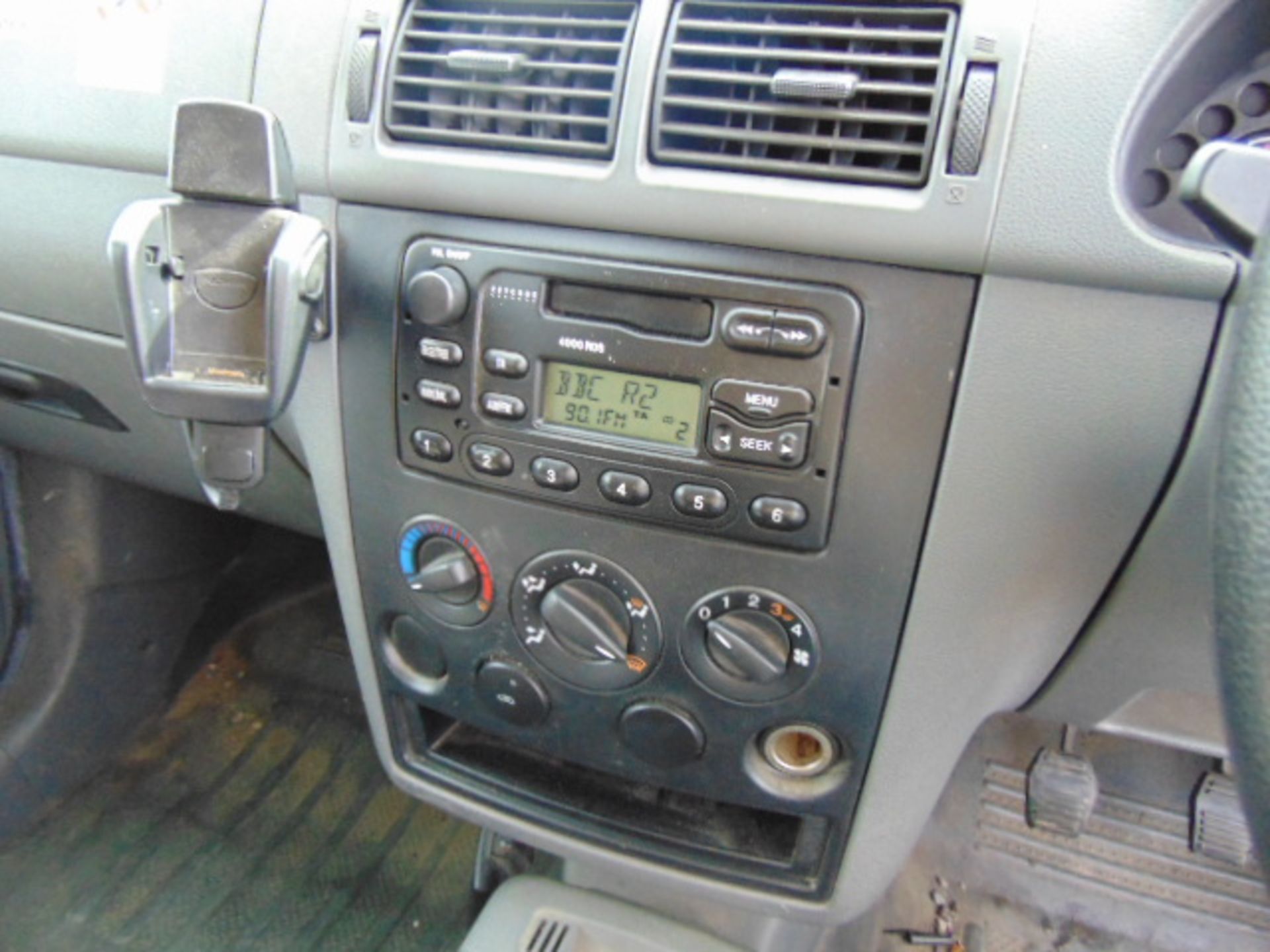 2006 Ford Transit Connect T200 L Panel Van 26,410 miles - Image 11 of 15