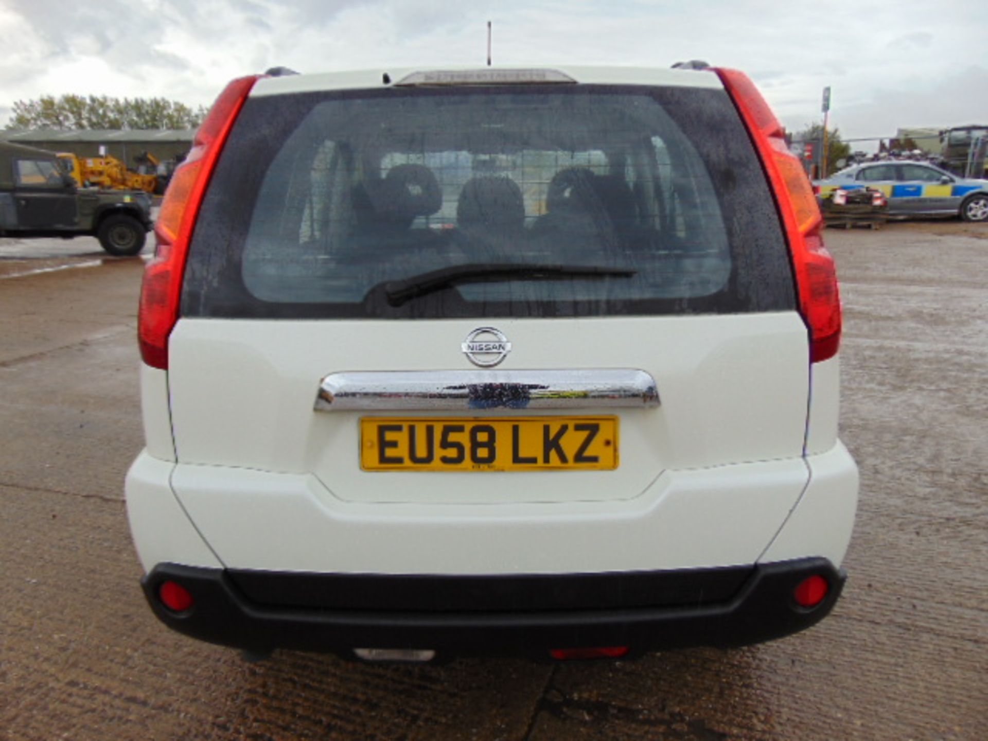 Nissan X-Trail Trek 2.0DCi - Image 7 of 19