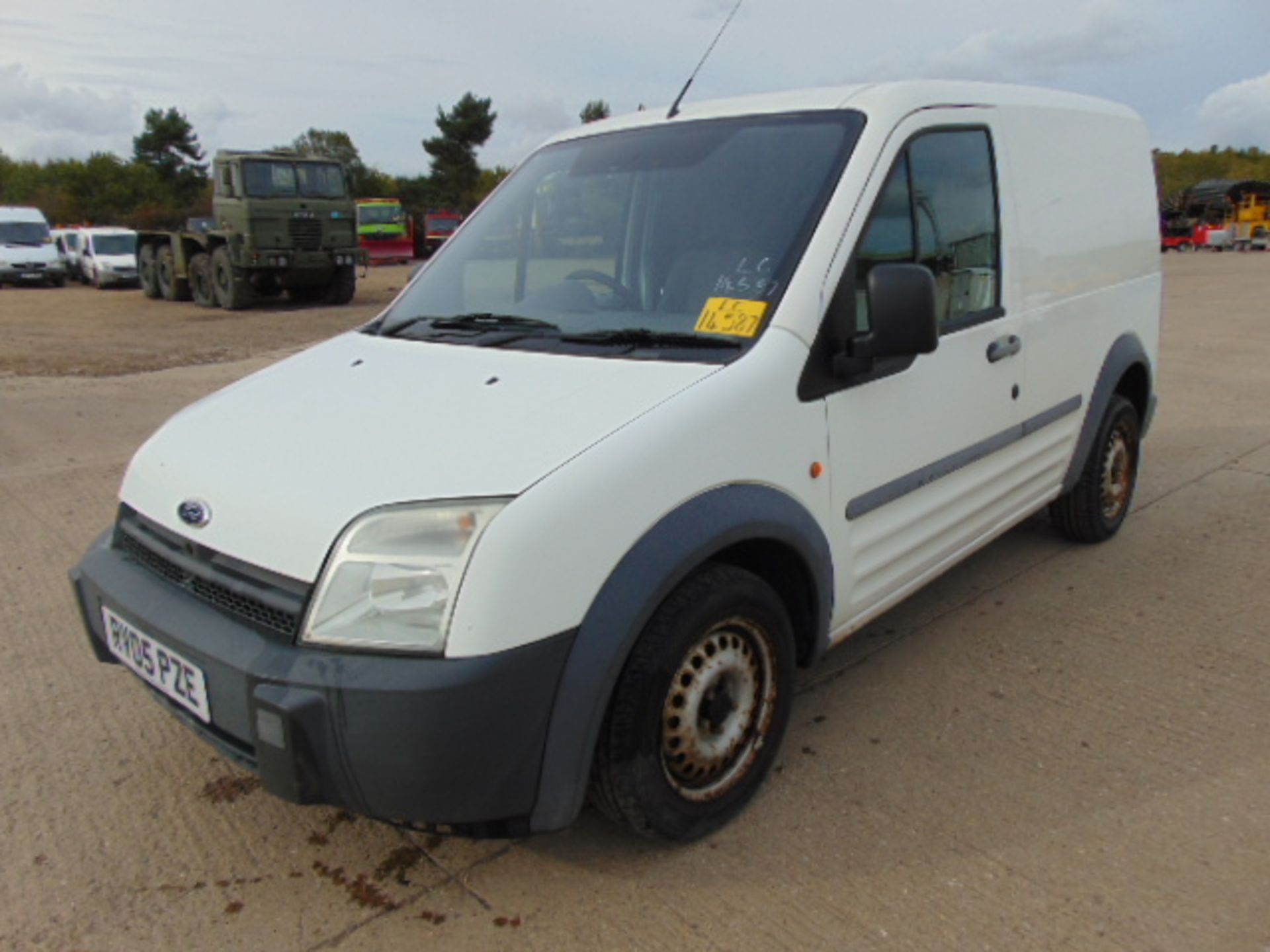 2005 Ford Transit Connect T200 L Panel Van 45,378 miles - Image 3 of 15