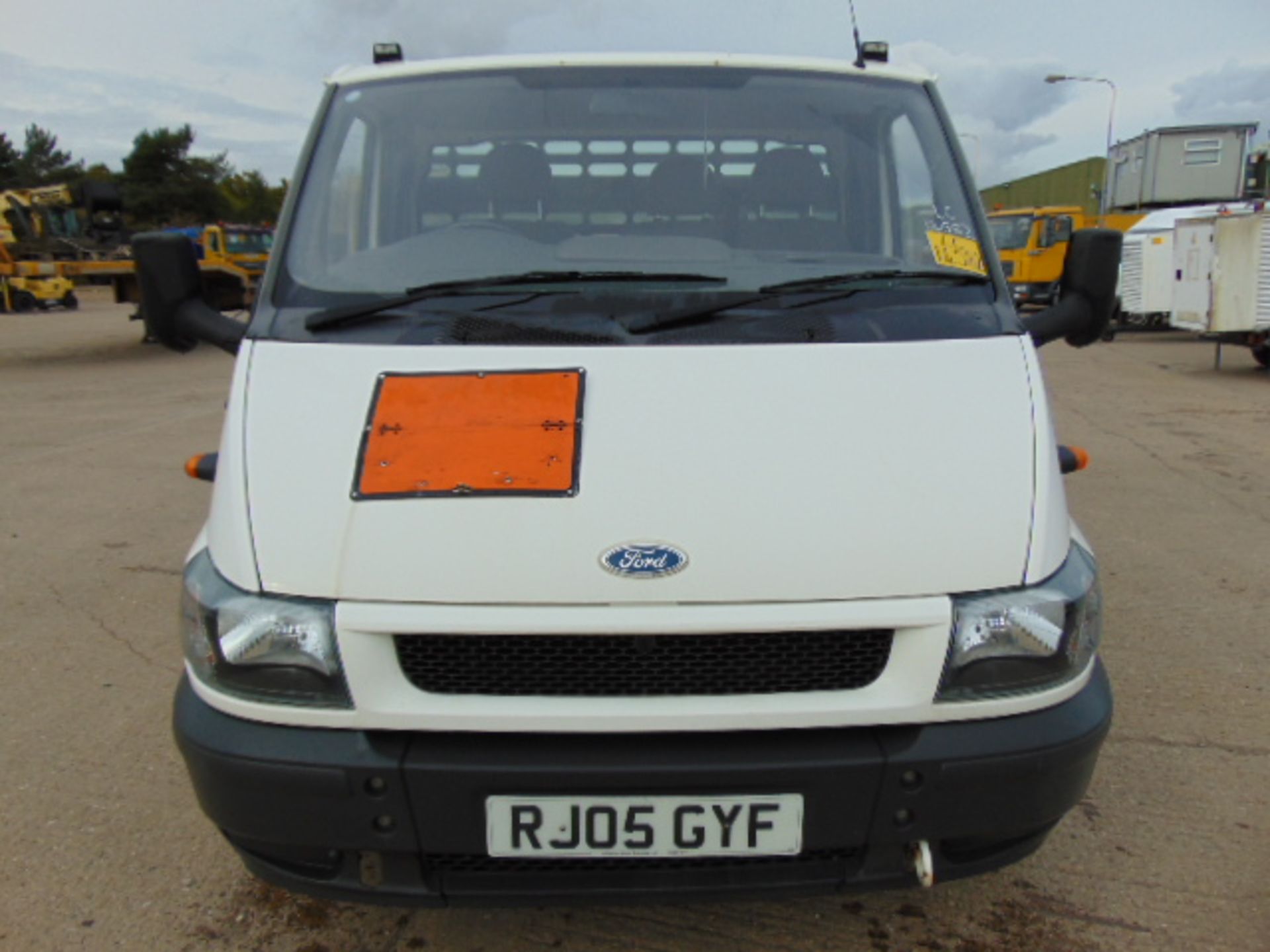 2005 Ford Transit 115 T350 Dropside Pickup 31,363 miles - Image 2 of 16