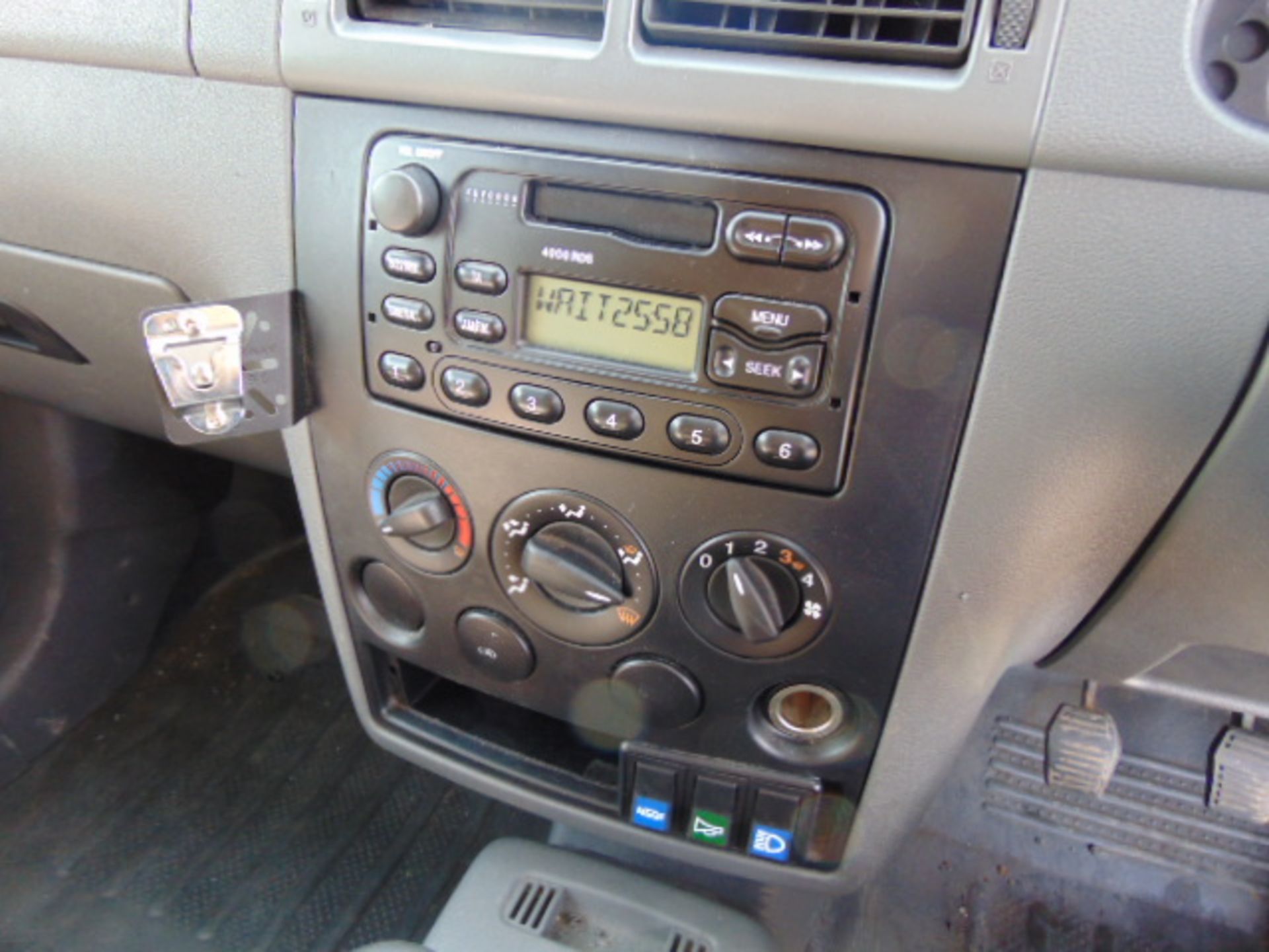 2006 Ford Transit Connect T200 L Panel Van 38,484 miles - Image 11 of 16