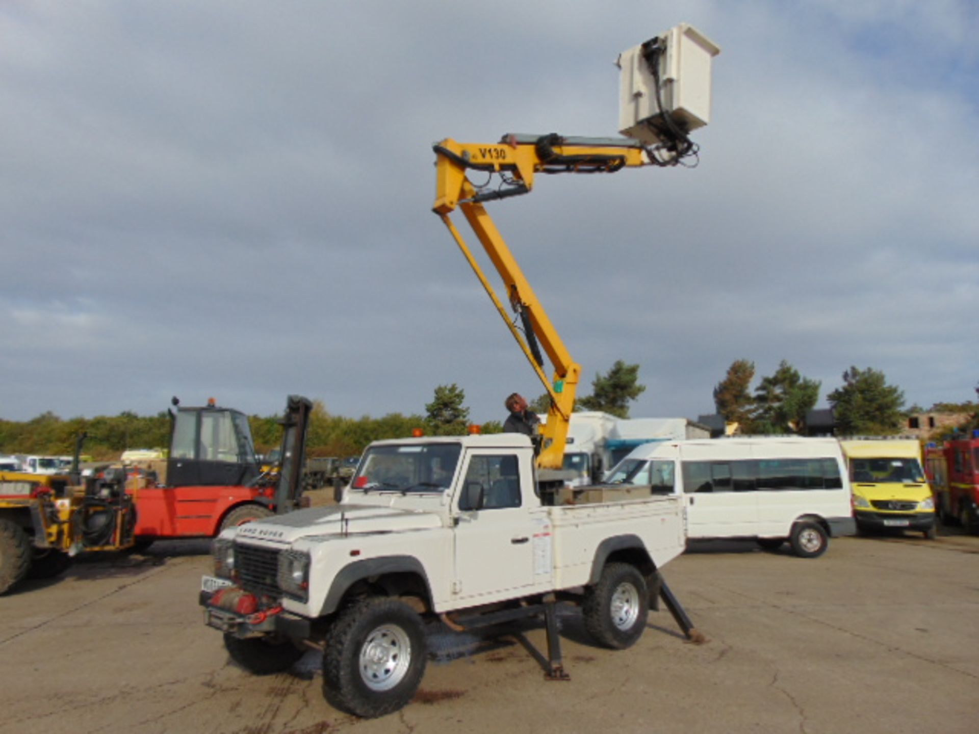 Land Rover Defender 110 High Capacity Cherry Picker - Image 12 of 40