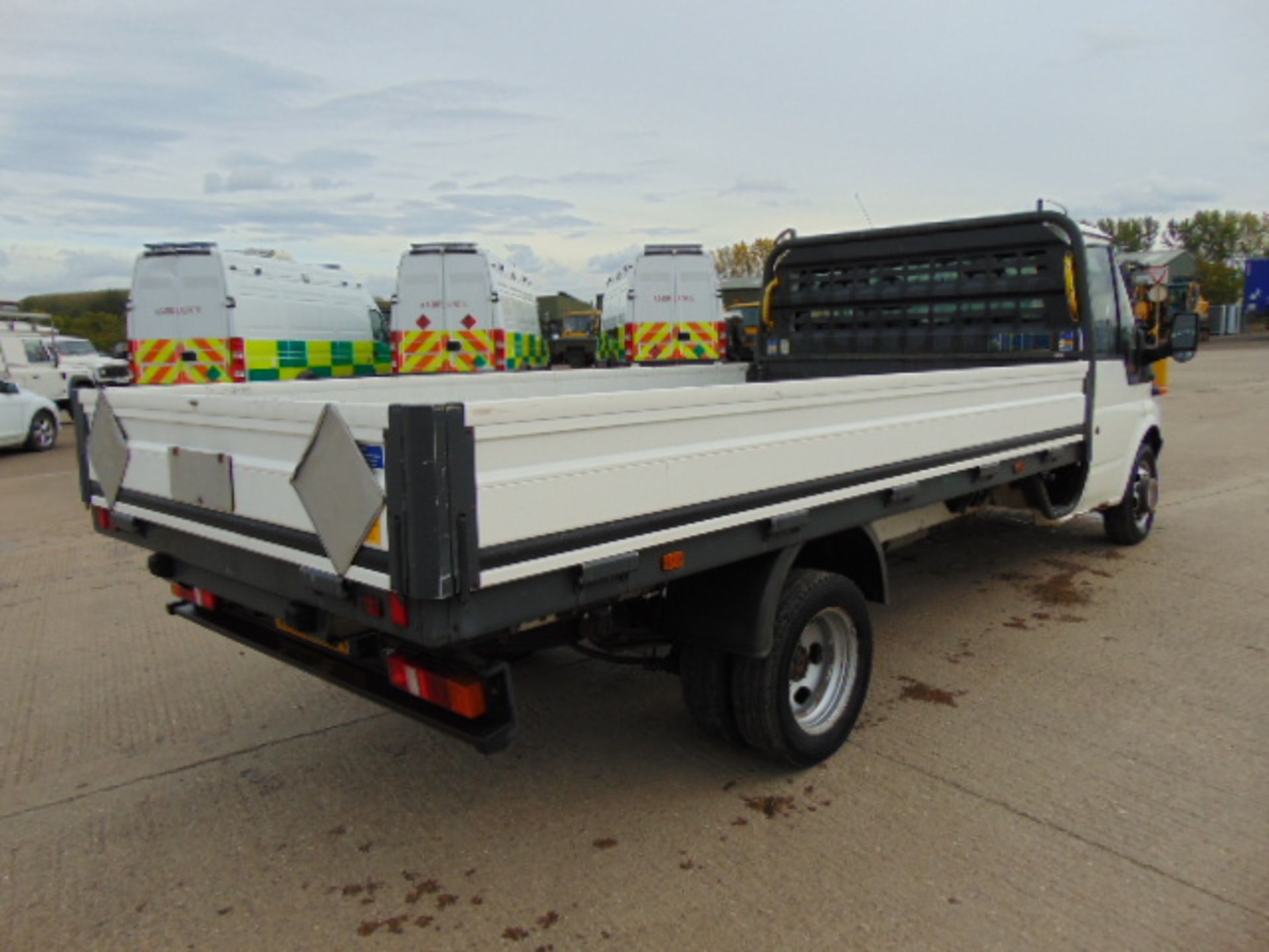 2005 Ford Transit 115 T350 Dropside Pickup 31,363 miles - Image 6 of 16