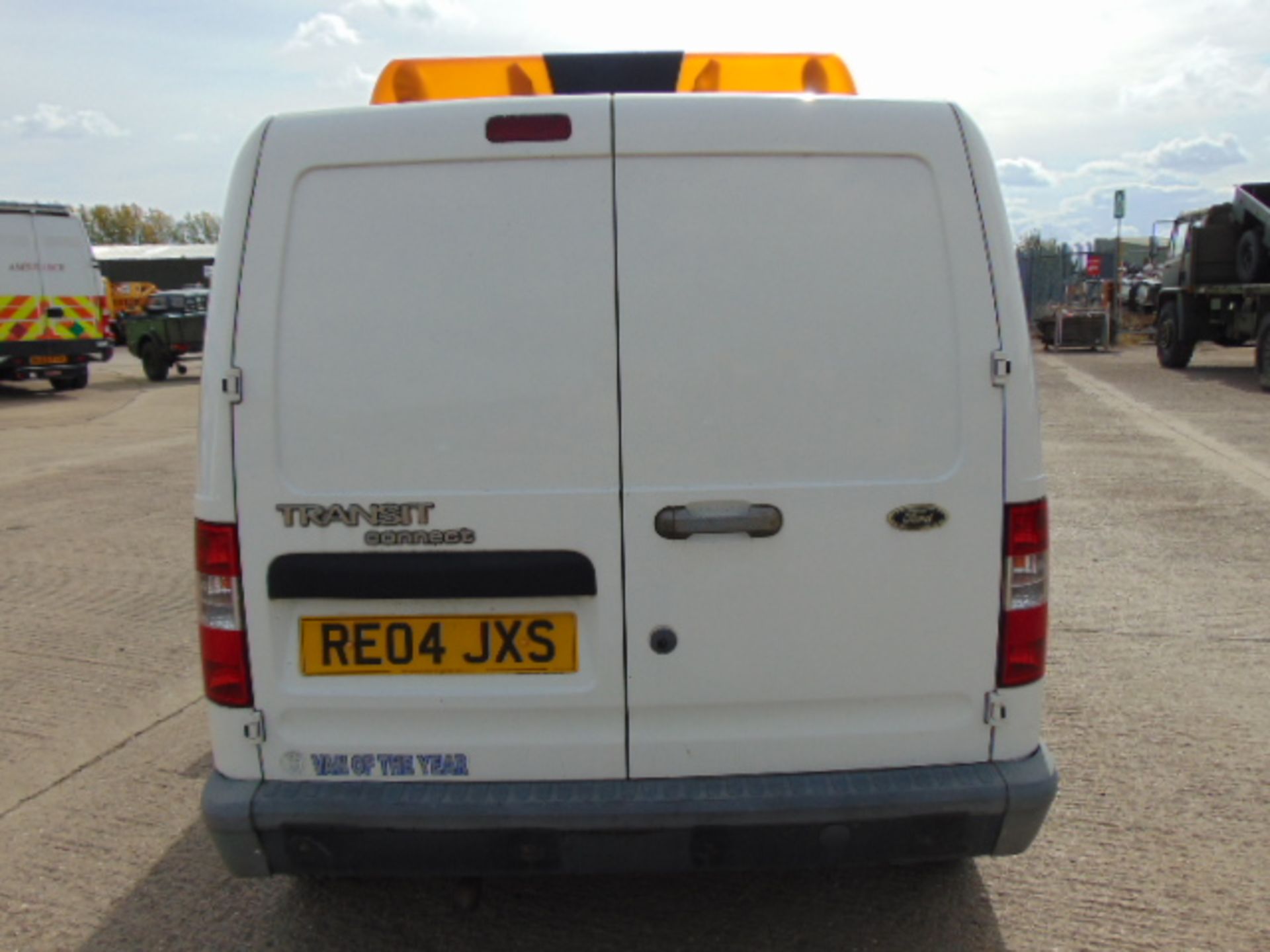 2004 Ford Transit Connect T200 L Panel Van 24,165 miles - Image 7 of 14