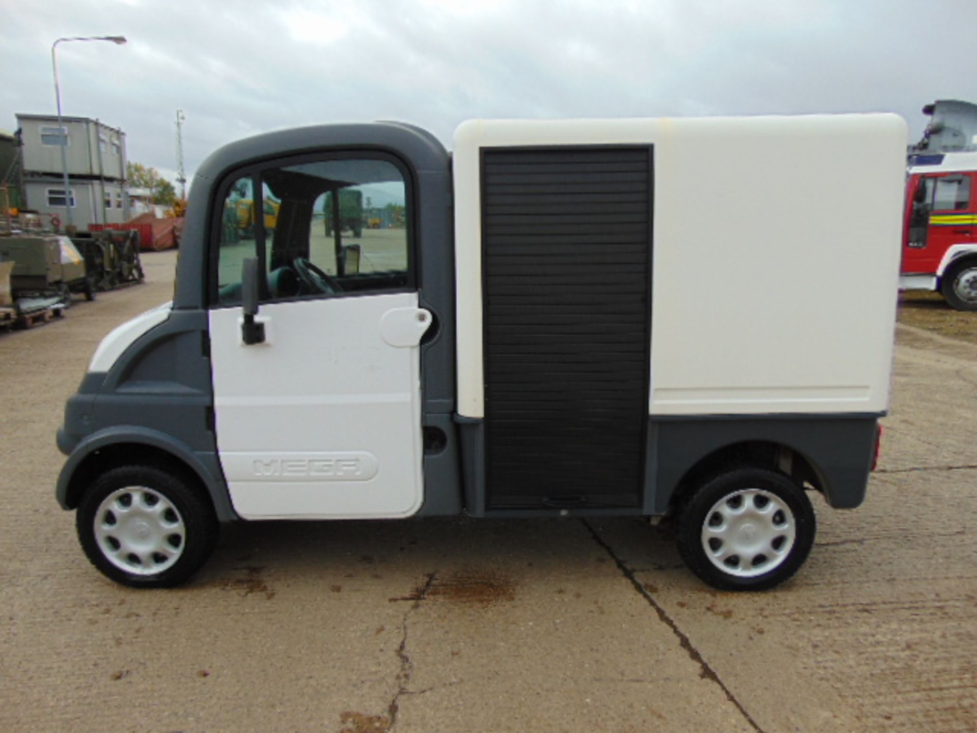 2011 Aixam Mega Electric City Van - Image 4 of 20