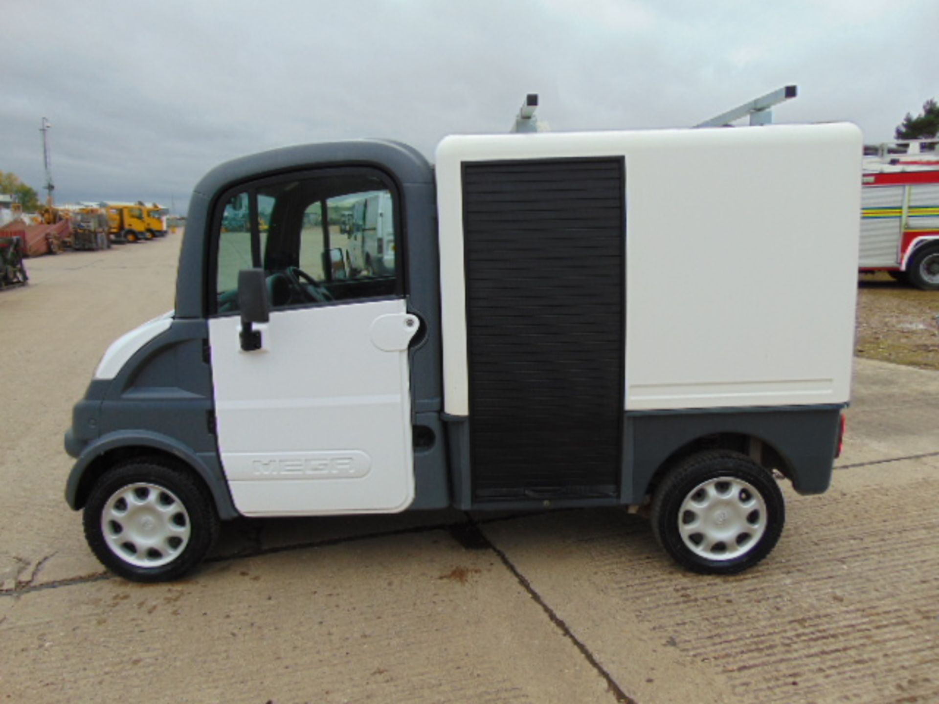 2011 Aixam Mega Electric City Van - Image 4 of 22