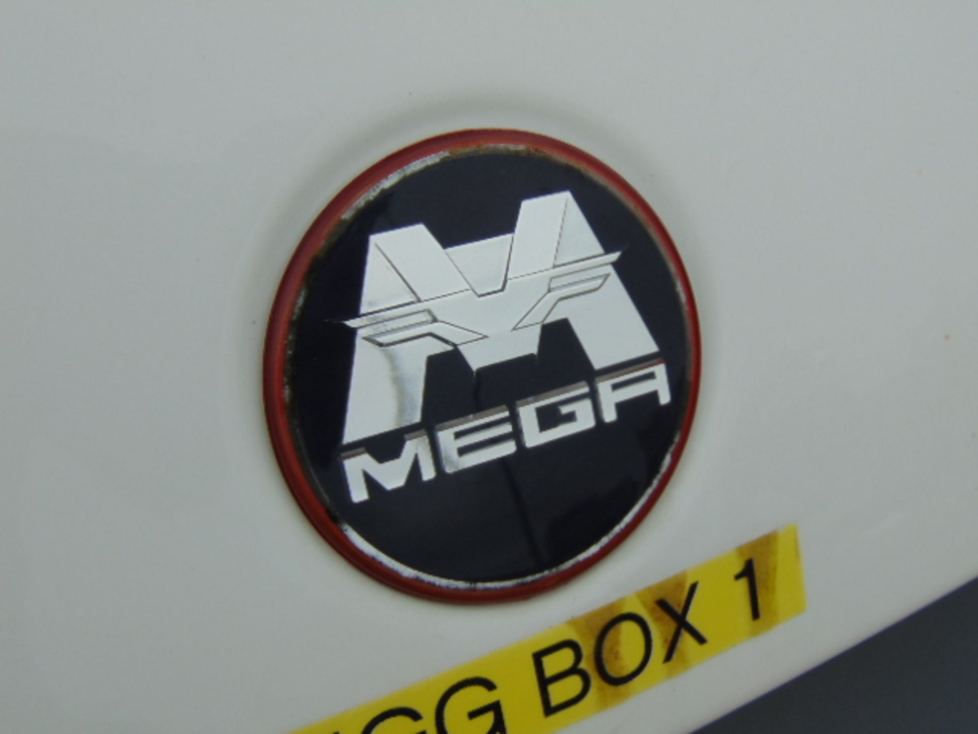 2011 Aixam Mega Electric City Van - Image 16 of 17