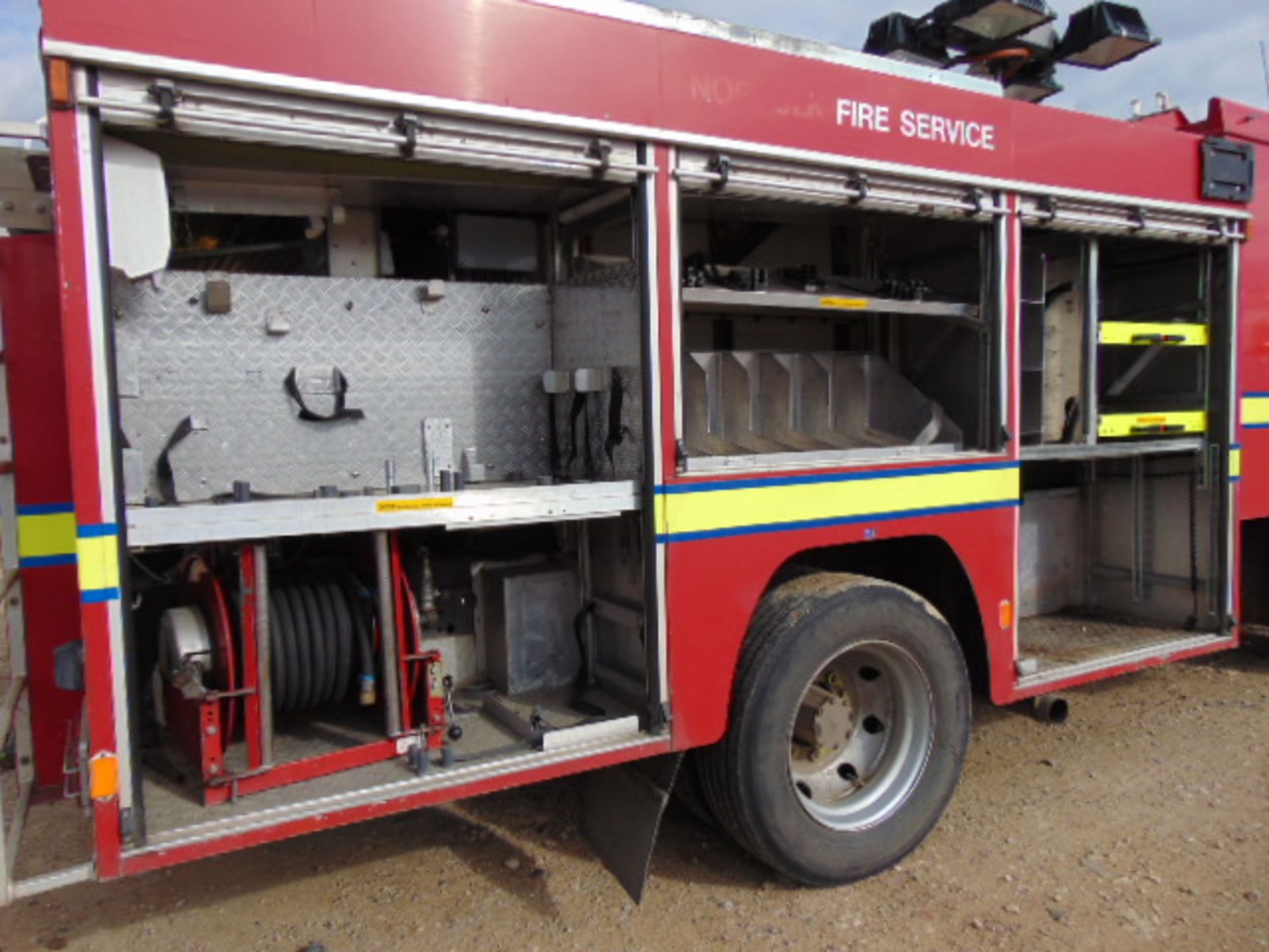 Mercedes 1124 Saxon Fire Engine - Image 9 of 23