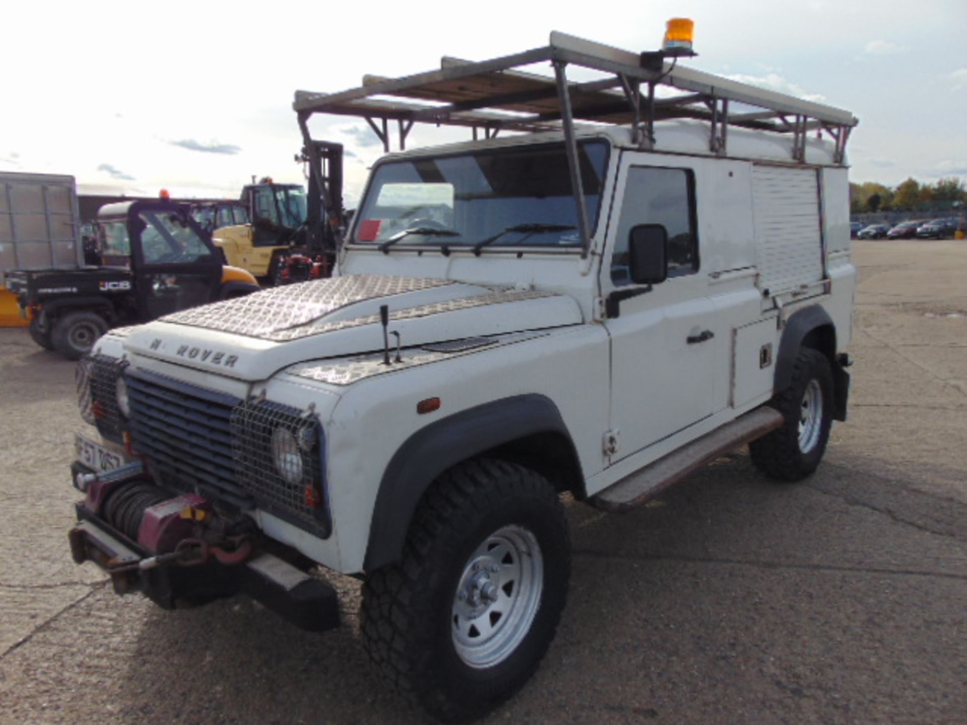 Land Rover Defender 110 Puma Hardtop 4x4 Special Utility (Mobile Workshop) complete with Winch - Image 3 of 27