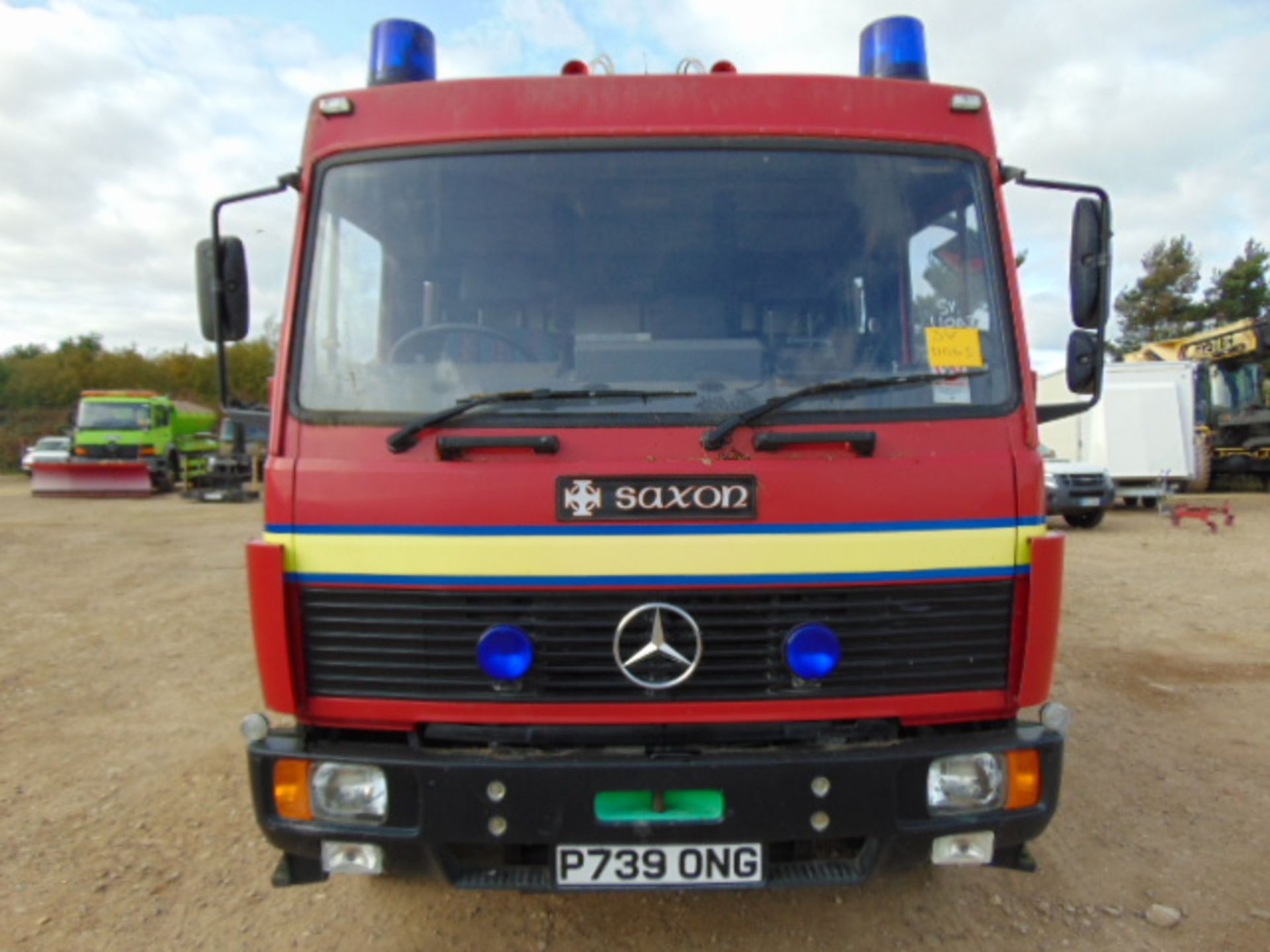 Mercedes 1124 Saxon Fire Engine - Image 2 of 21