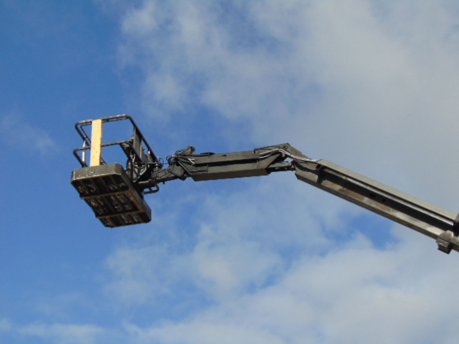 Grove MZ82X Telescopic Aerial Work Platform - Image 14 of 23