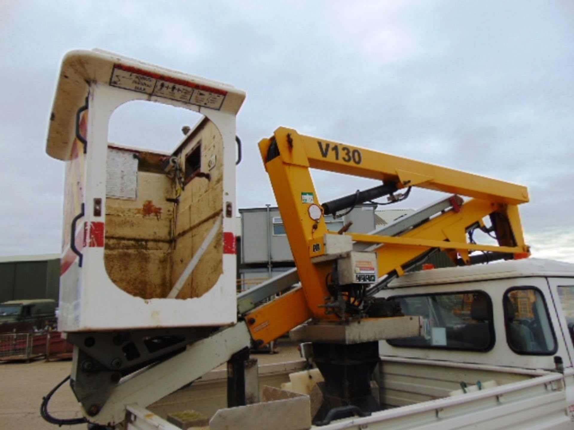 Land Rover Defender 110 High Capacity Cherry Picker - Image 23 of 34