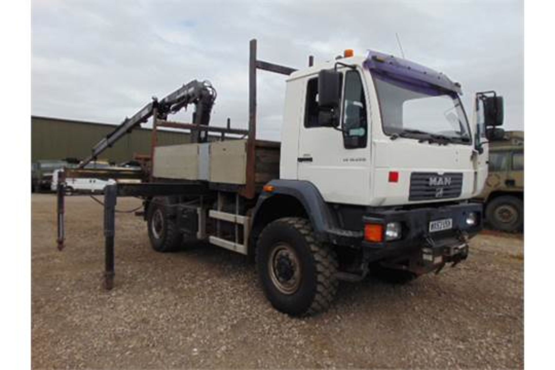 Man LE18.220 4x4 Dropside complete with Atlas 120.2E Crane and H14P SuperWinch