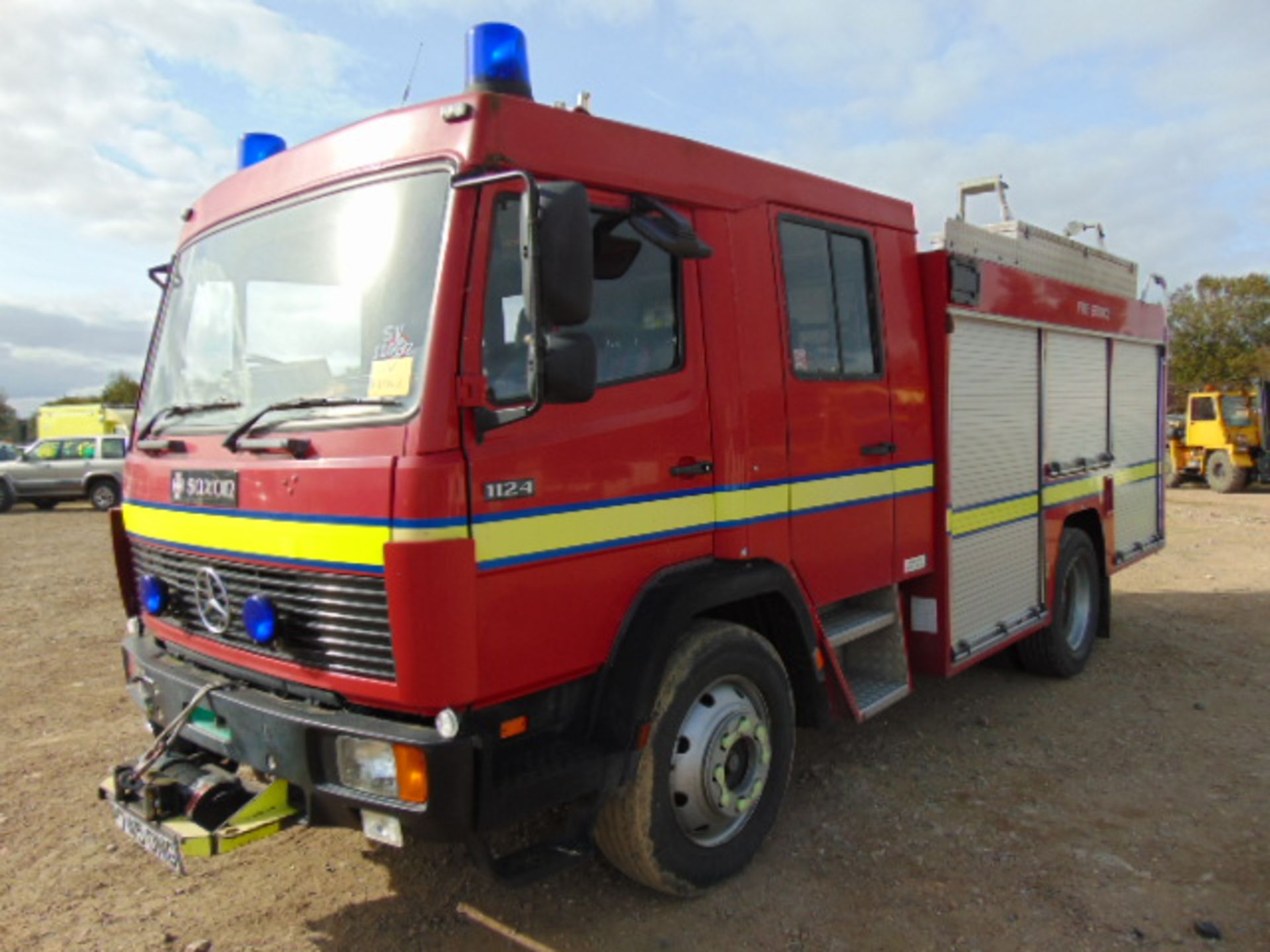 Mercedes 1124 Saxon Fire Engine C/W Front Mounted Winch - Image 3 of 21