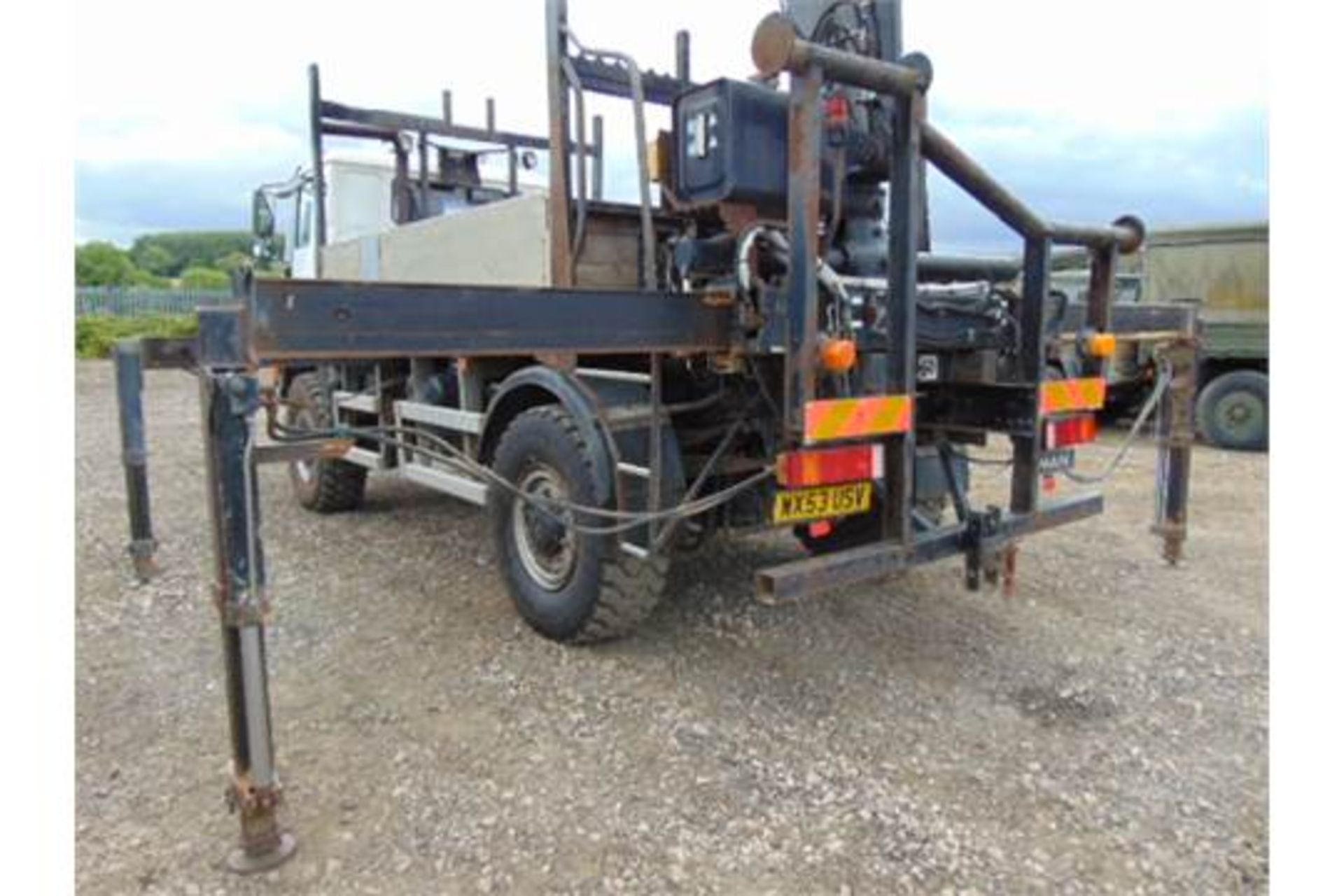 Man LE18.220 4x4 Dropside complete with Atlas 120.2E Crane and H14P SuperWinch - Image 7 of 36