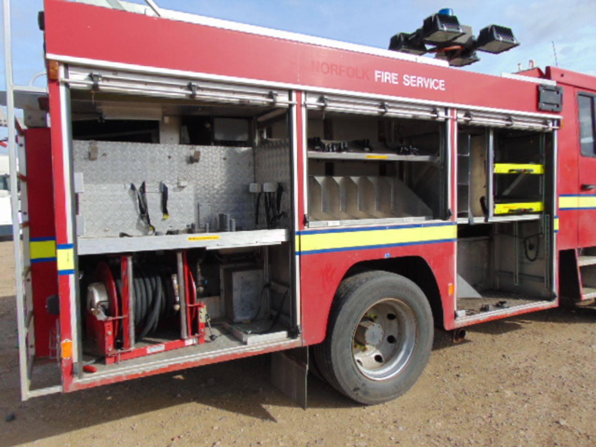 Mercedes 1124 Saxon Fire Engine C/W Front Mounted Winch - Image 10 of 21