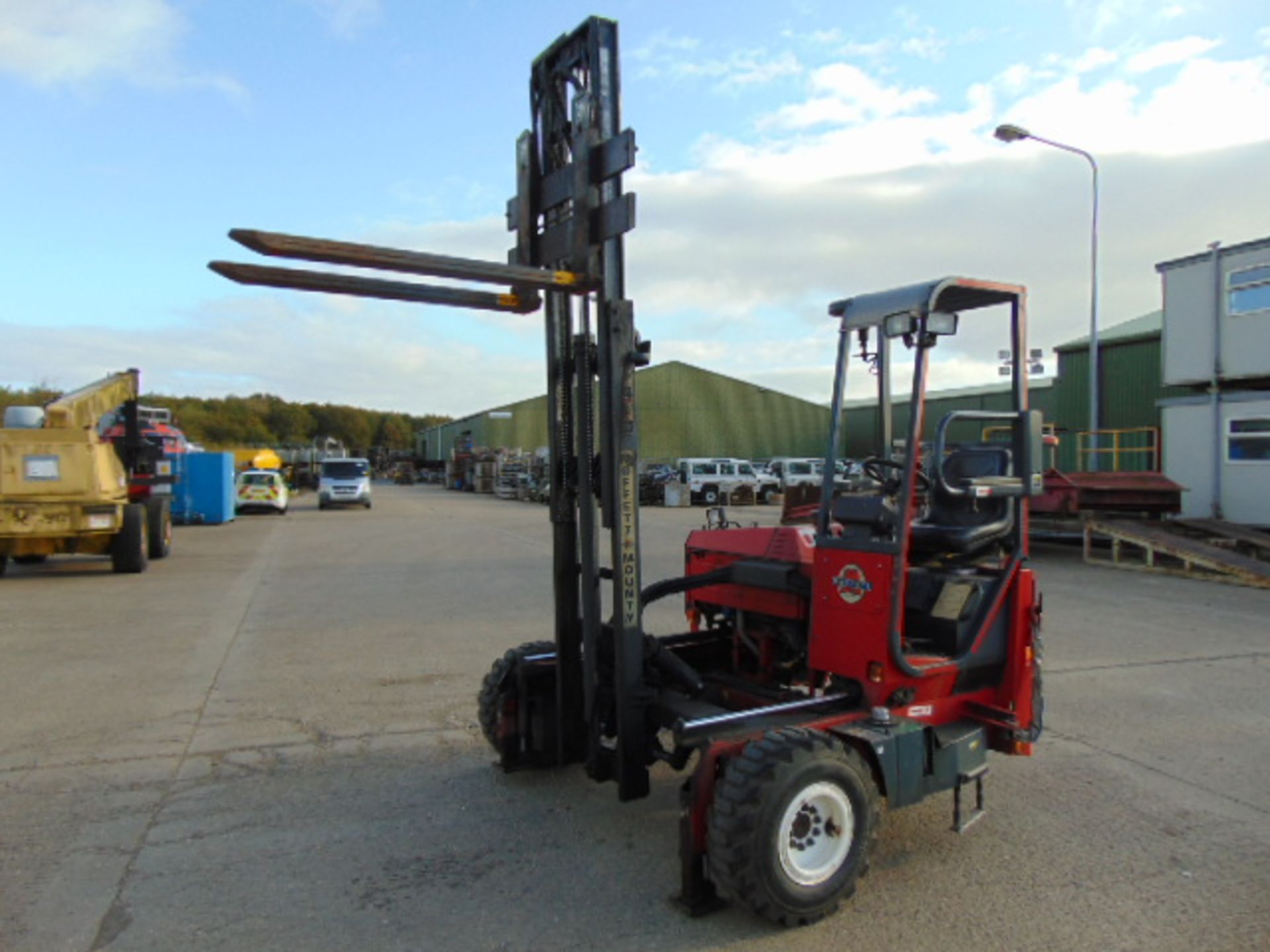 2003 Moffett Mounty M2003 4 WayTruck Mounted Forklift