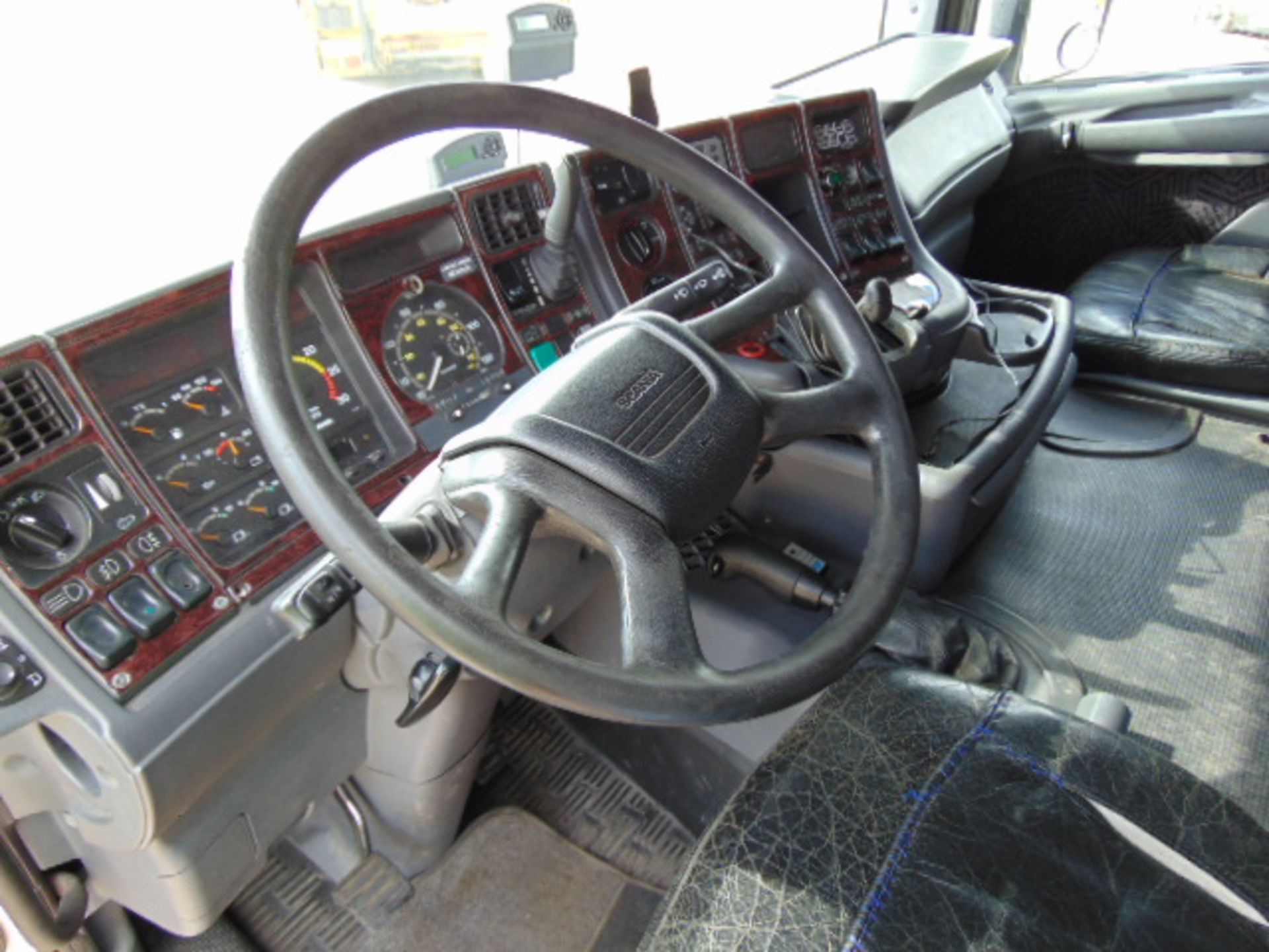 Left Hand Drive Scania R124 LA 6X2 NA 470 44,000 kg GWV Tractor Unit - Image 12 of 25