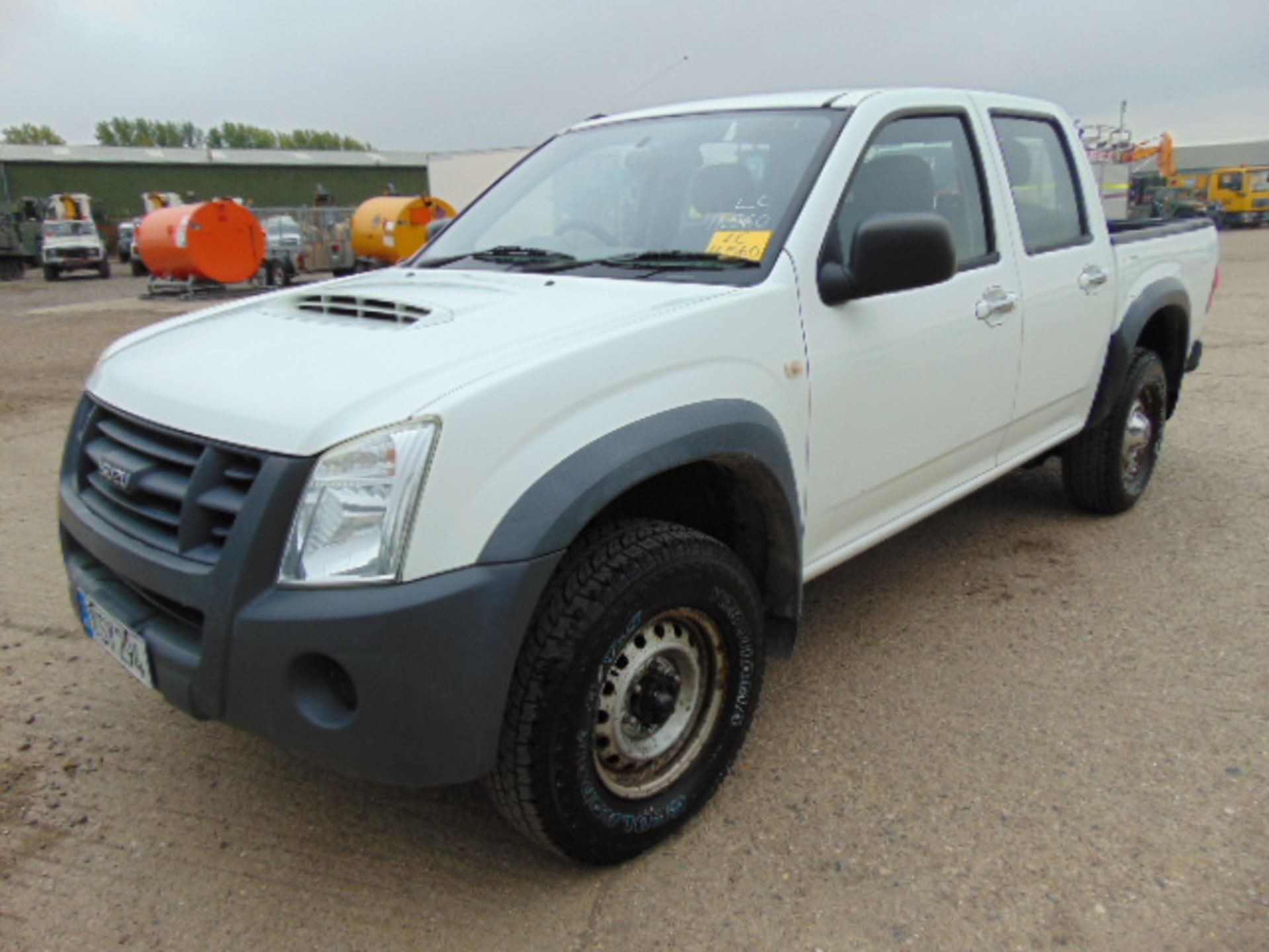 2008 Isuzu D-Max Double Cab 2.5 Diesel 4 x 4 Pickup - Image 3 of 16