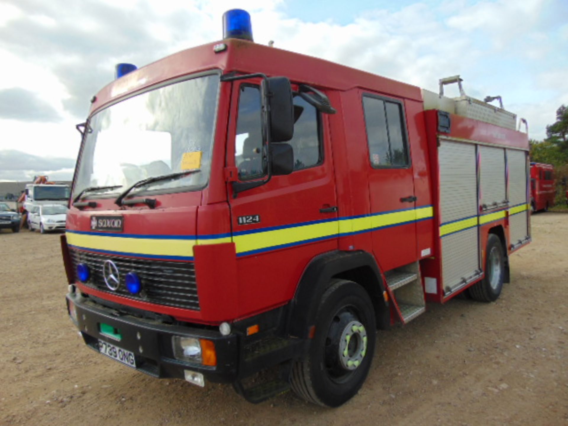Mercedes 1124 Saxon Fire Engine - Image 3 of 21