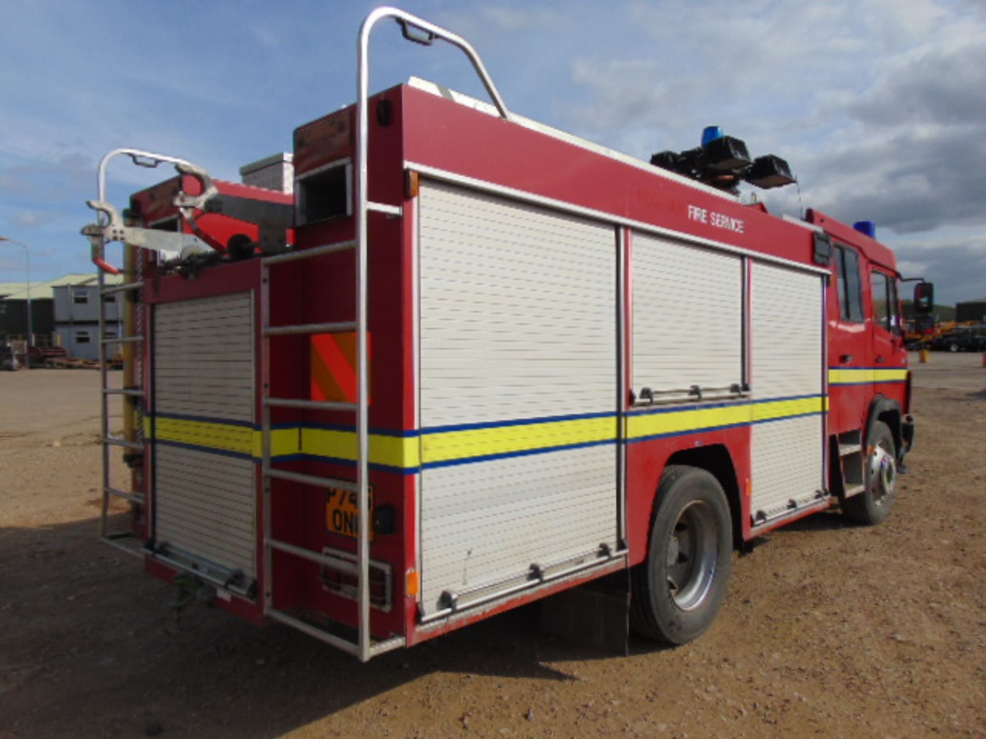 Mercedes 1124 Saxon Fire Engine C/W Front Mounted Winch - Image 6 of 21