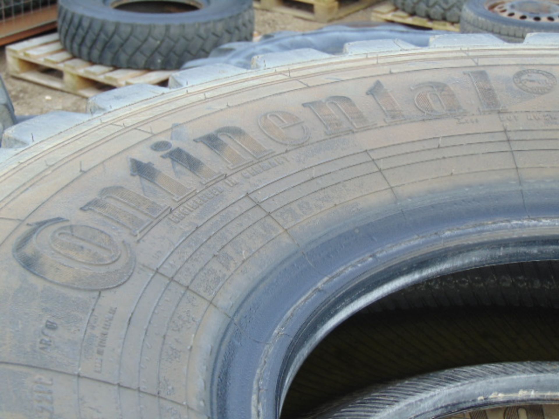 5 x Continental 14.00 R20 Tyres - Image 4 of 5