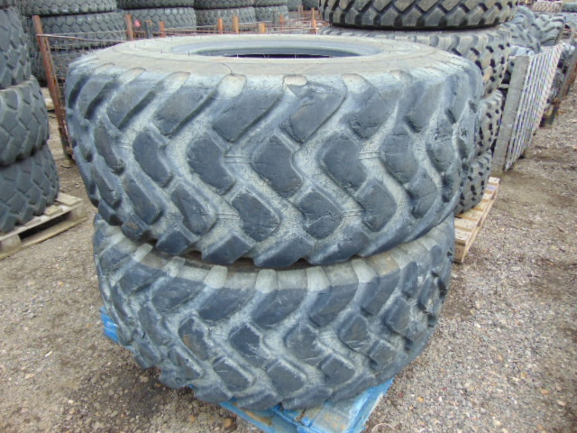 2 x Michelin 20.5 R25 XTLA Tyres