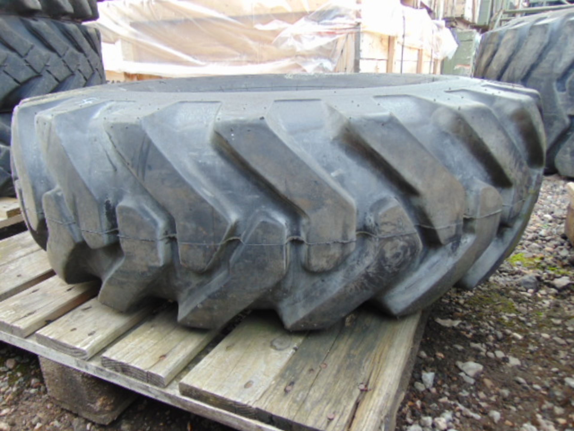 1 x Simex Military R/F 14.00-20 Tyre - Image 2 of 6