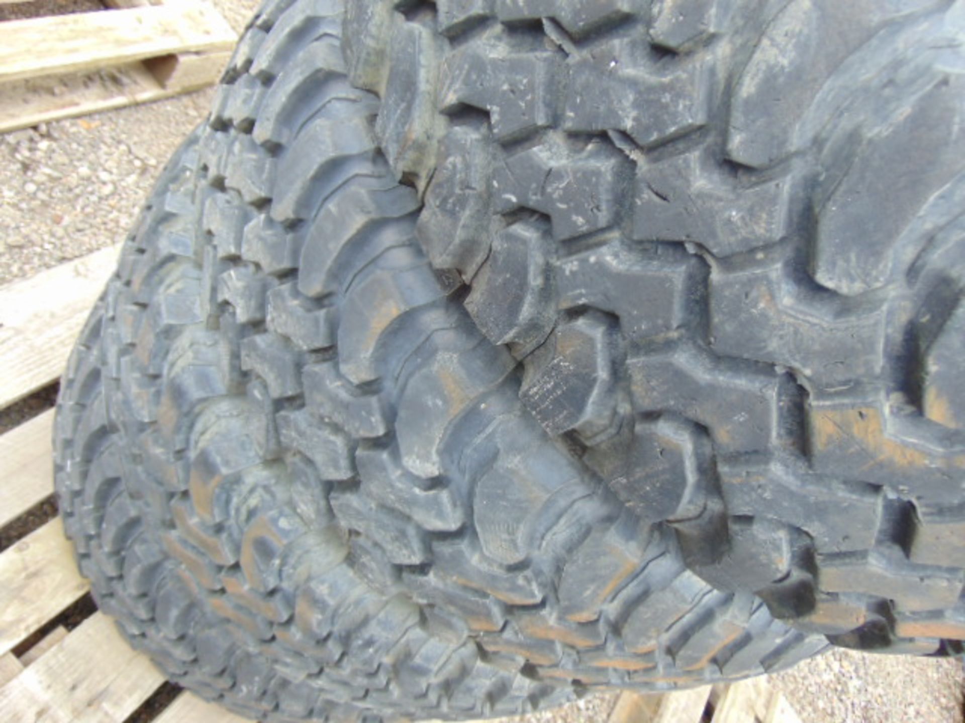 4 x BF Goodrich Mud-Terrain LT285/75 R16 Tyres - Image 4 of 7