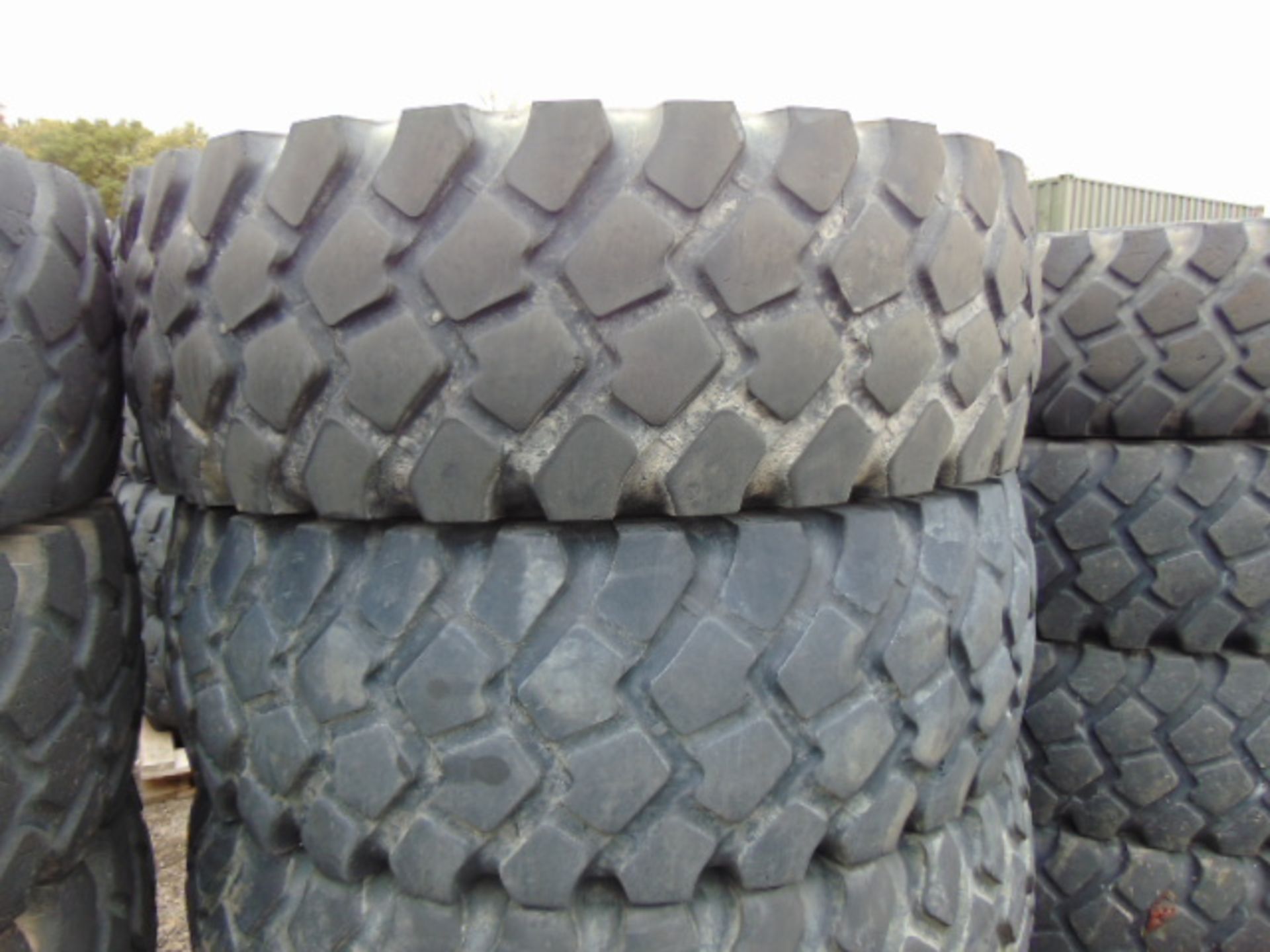 8 x Michelin 16.00 R20 XZL Tyres - Image 4 of 7