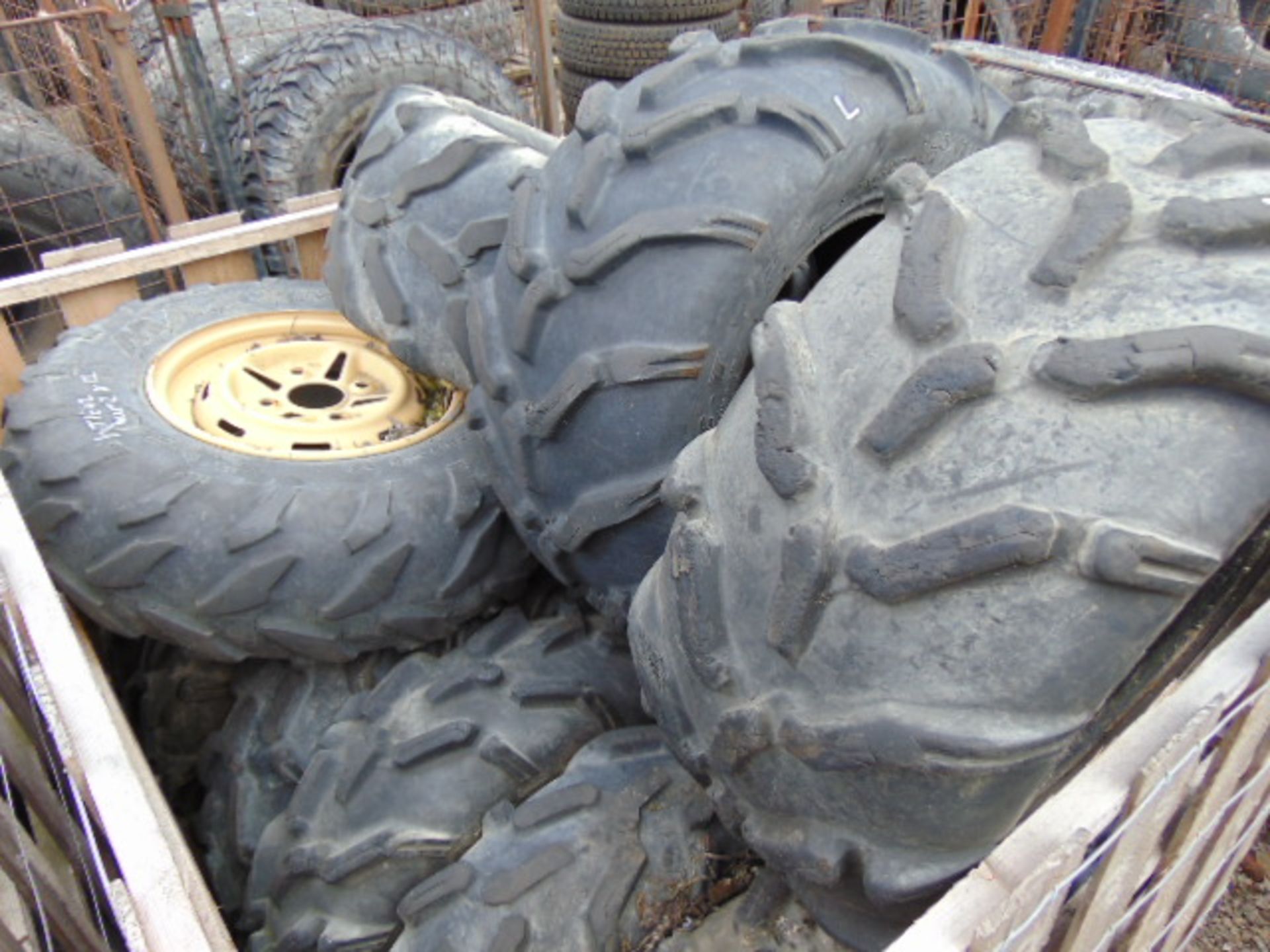 22 x Carlisle & Maxxis ATV Tyres - Image 4 of 10