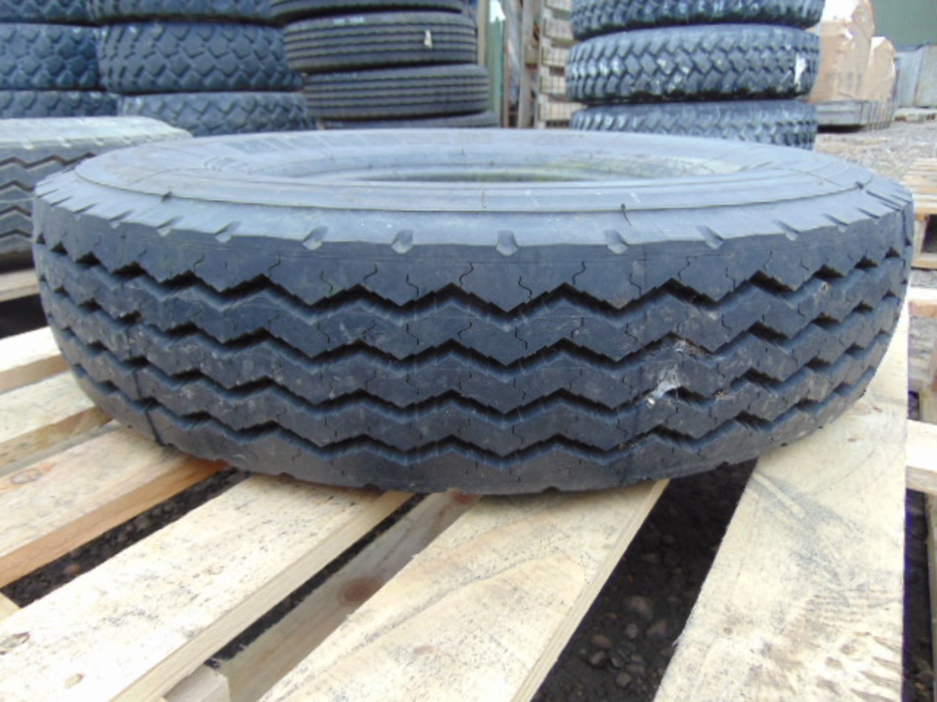 1 x Michelin 8.25 R16 XZA Tyre - Image 2 of 6