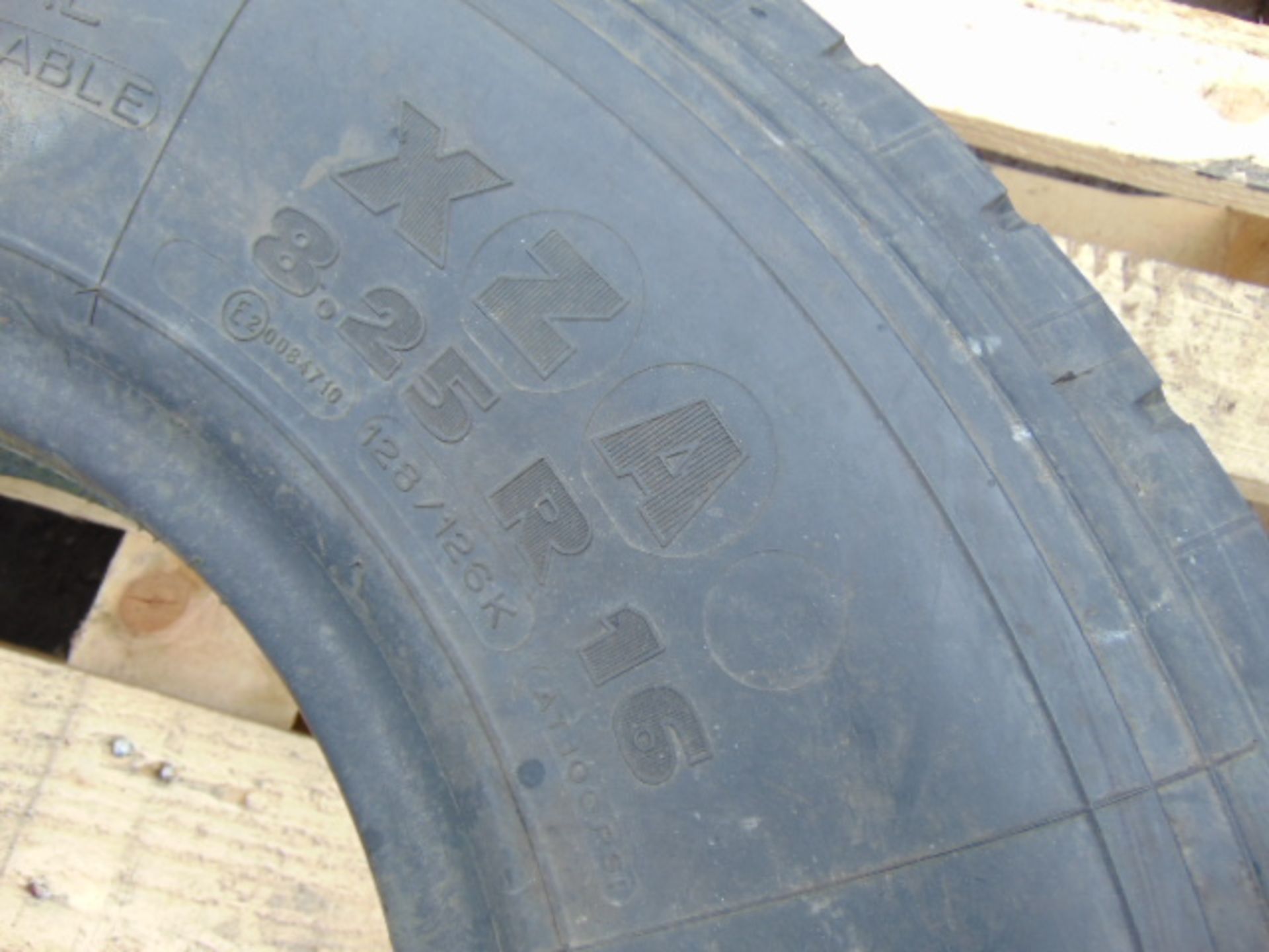 1 x Michelin 8.25 R16 XZA Tyre - Image 6 of 6