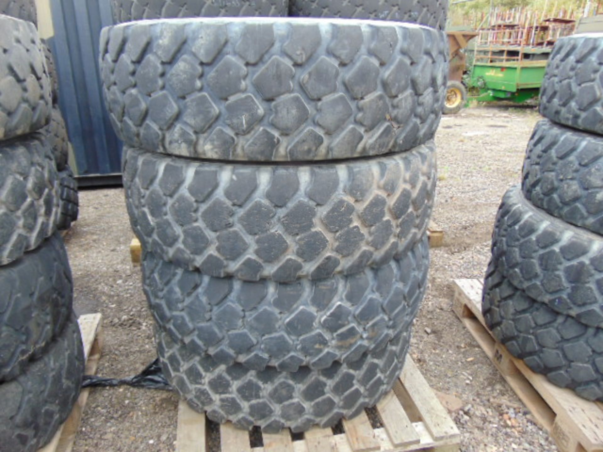 4 x Michelin 365/85 R20 XZL Tyres