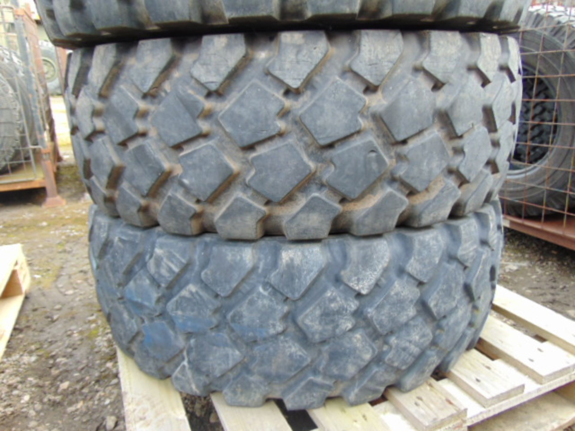 4 x Michelin XZL 335/80 R20 Tyres - Image 3 of 6