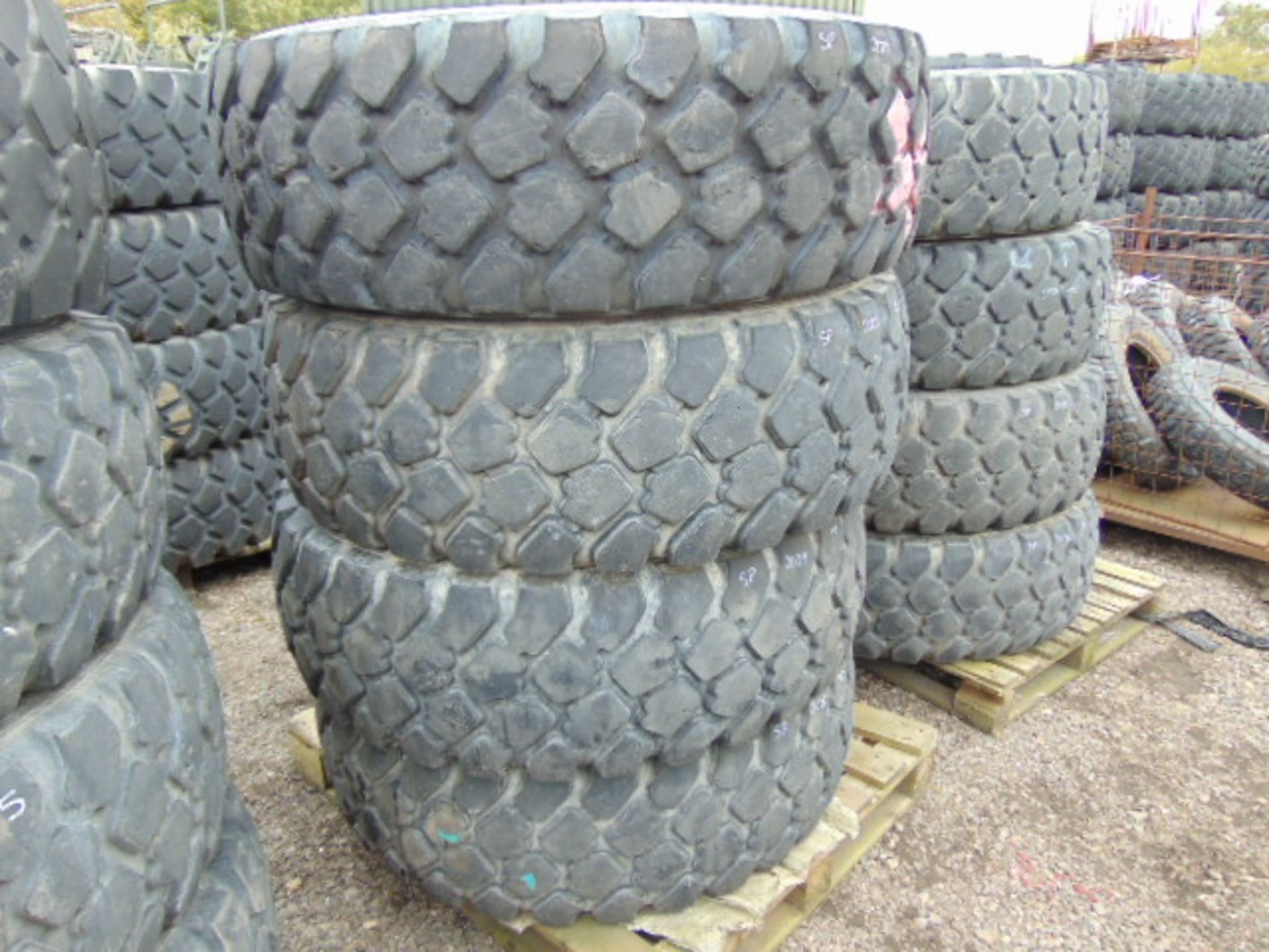 4 x Michelin XZL 395/85 R20 Tyres