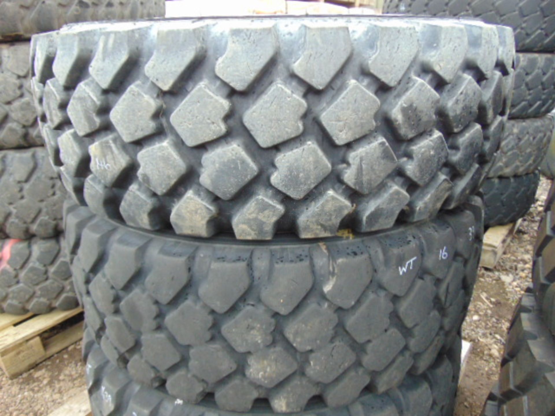3 x Michelin XZL 395/85 R20 Tyres - Image 2 of 5