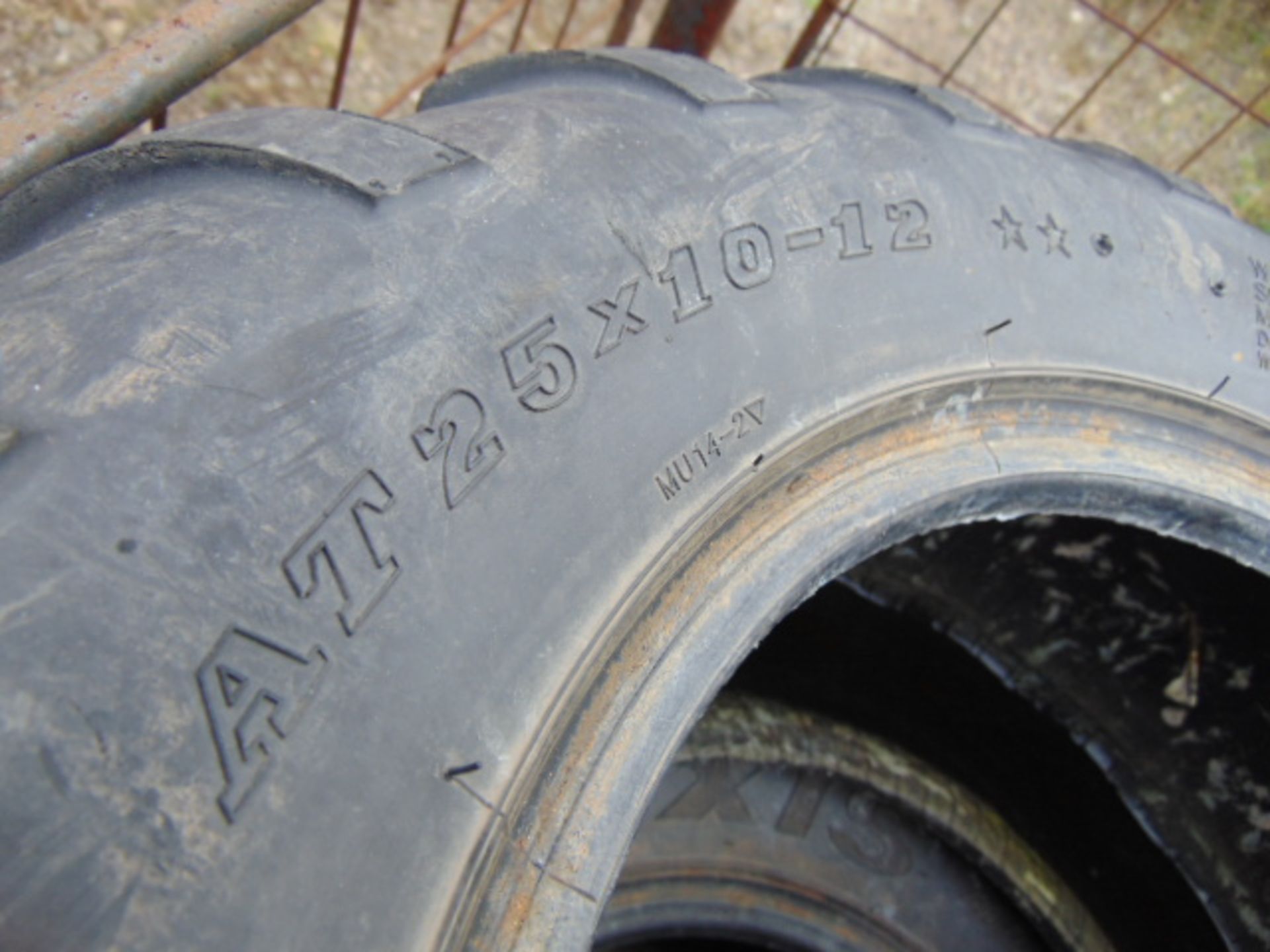 24 x Carlisle & Maxxis ATV Tyres - Image 5 of 8