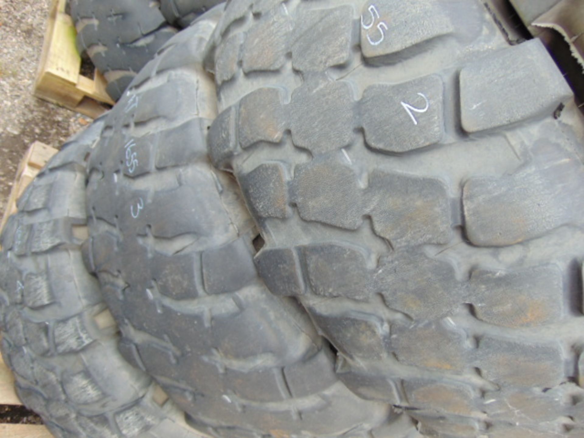 4 x Michelin XML 475/80 R20 Tyres - Image 4 of 6
