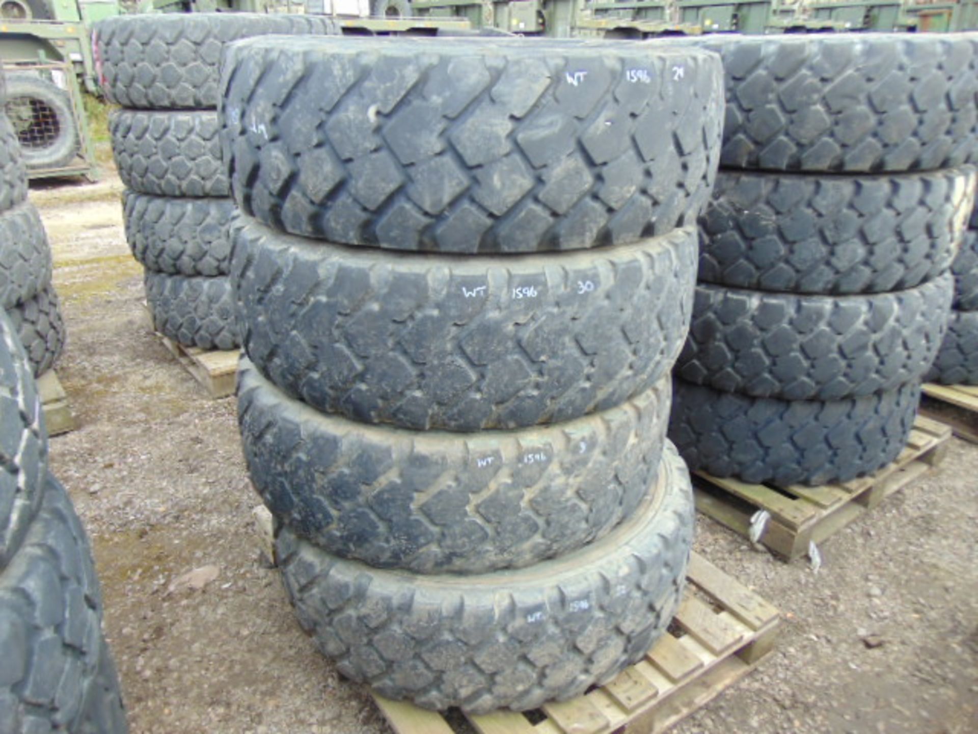 4 x Michelin 365/85 R20 XZL Tyres