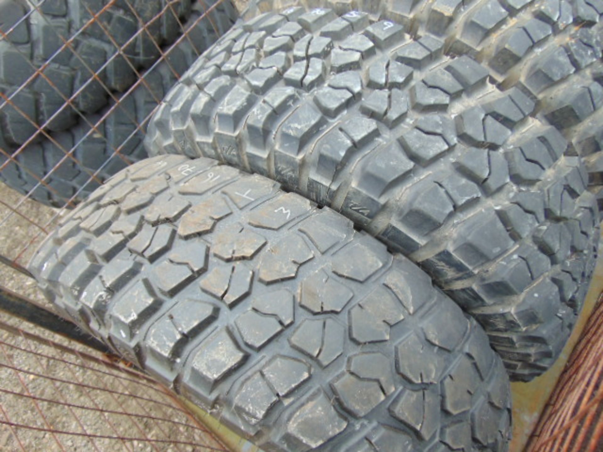 4 x BF Goodrich Mud-Terrain LT285/75 R16 Tyres - Image 3 of 7