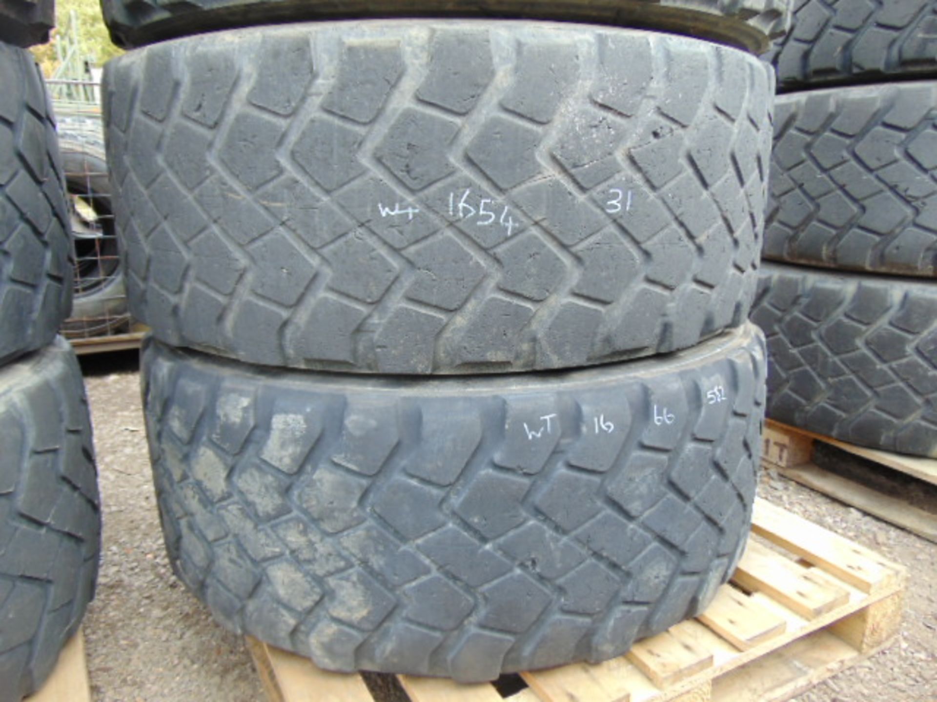 8 x Michelin XZL 445/65 R22.5 Tyres - Image 5 of 7