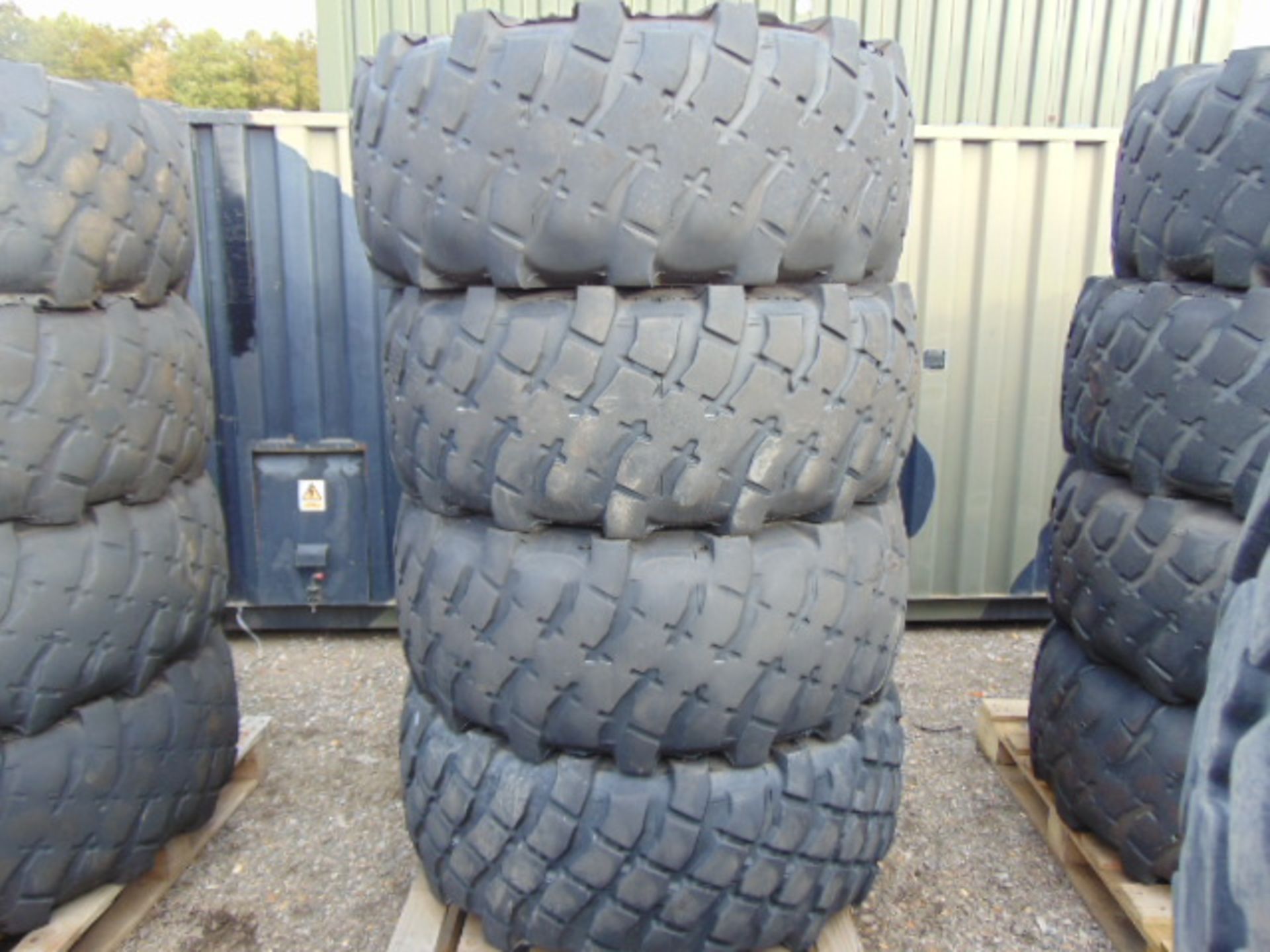 4 x Michelin XML 475/80 R20 Tyres