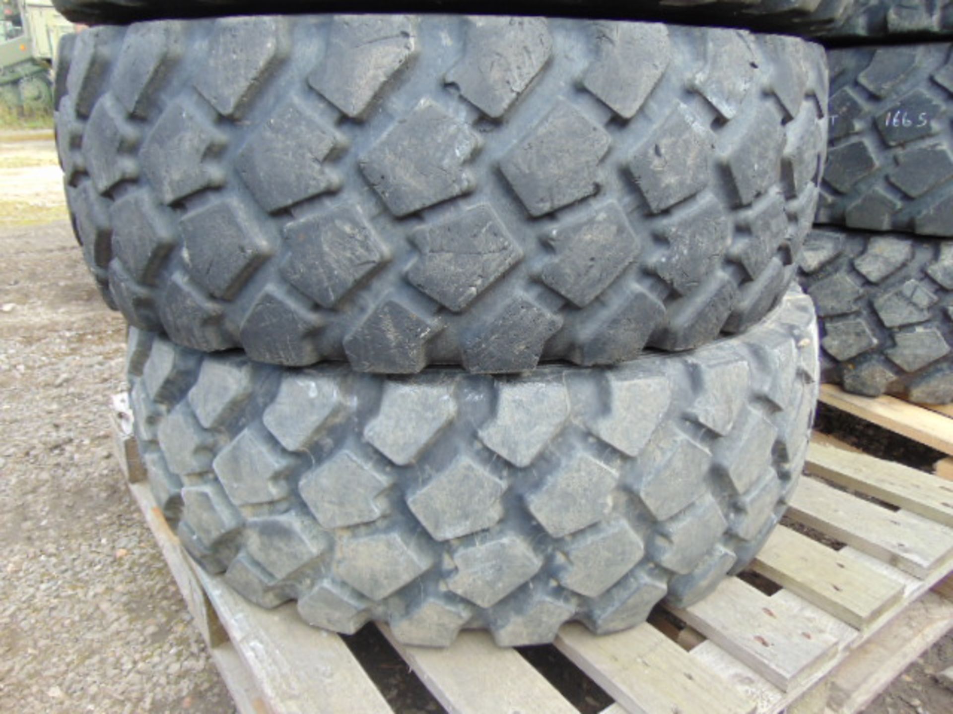 4 x Michelin XZL 335/80 R20 Tyres - Image 3 of 5