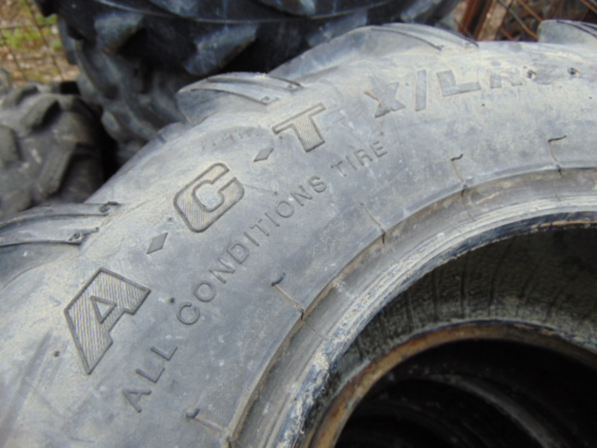 24 x Carlisle & Maxxis ATV Tyres - Image 7 of 8