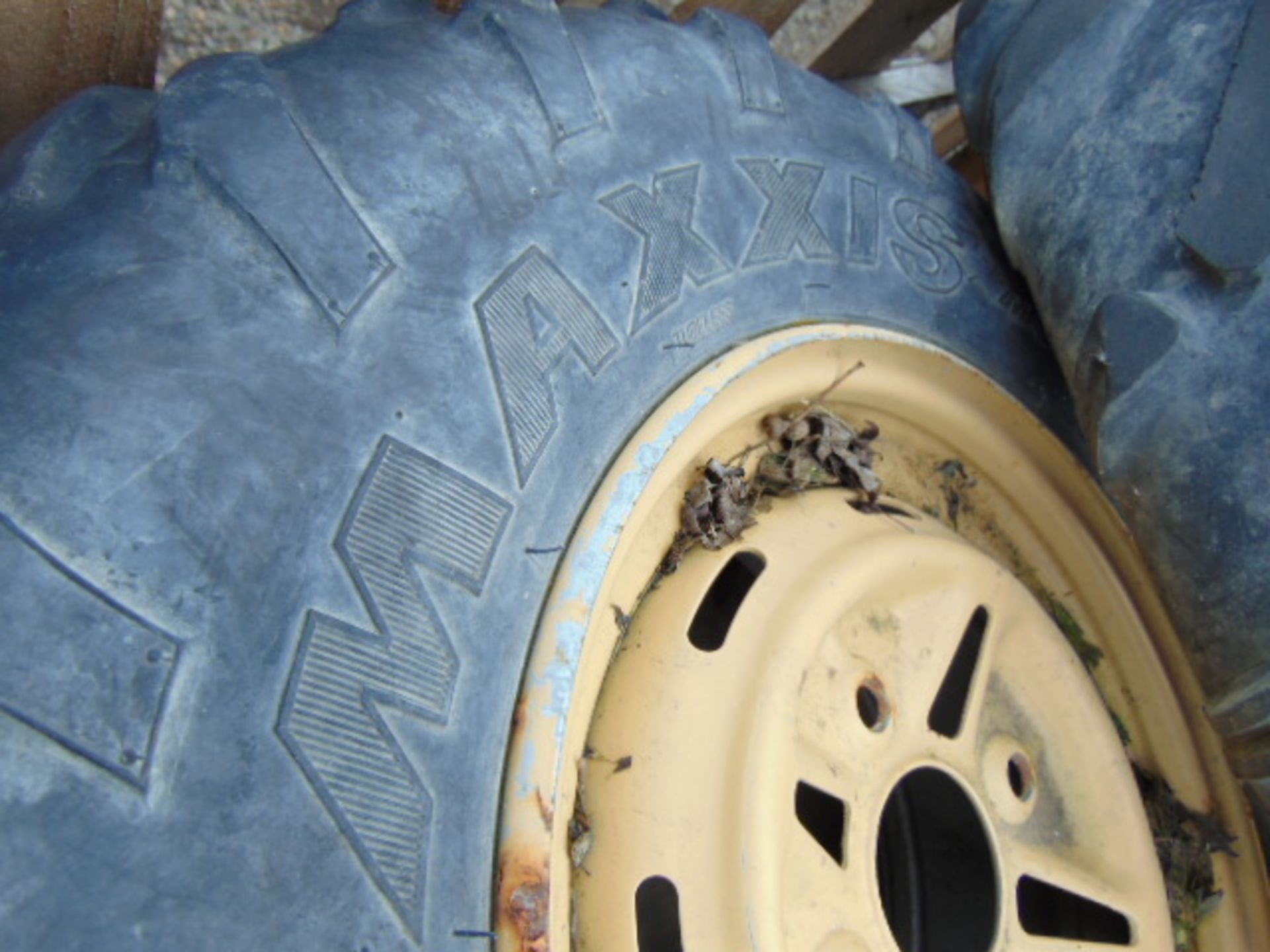 22 x Carlisle & Maxxis ATV Tyres - Image 9 of 10