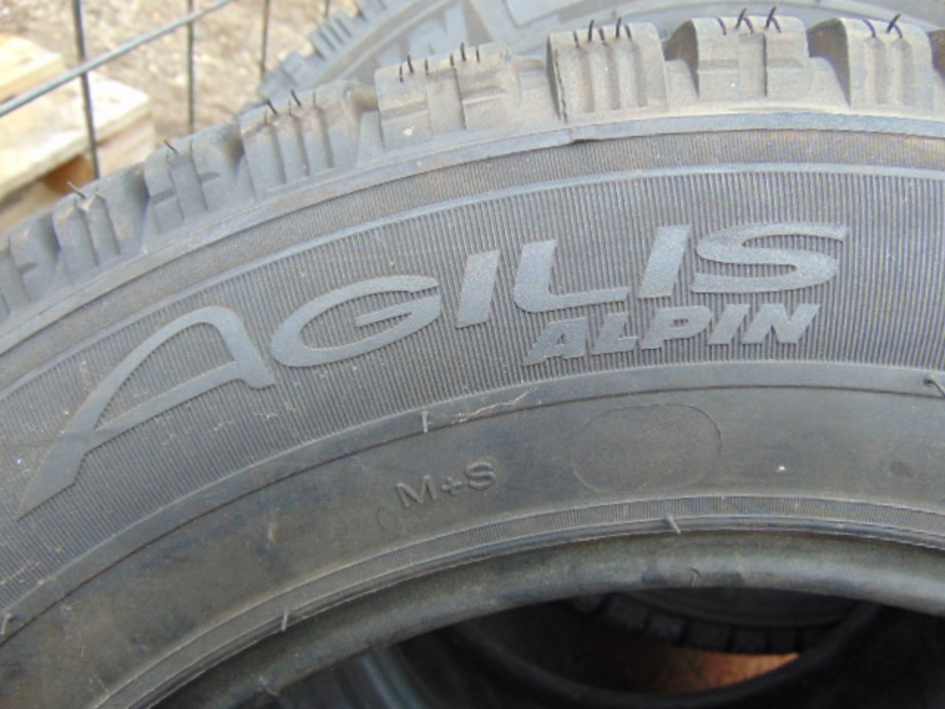 4 x Michelin Agilis Alpin 215/65 R16 Tyres - Image 3 of 7