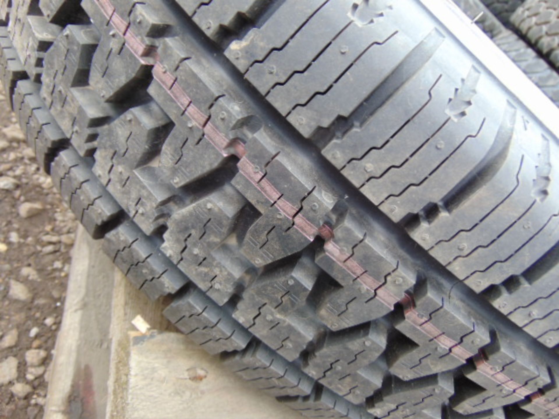 1 x Yokohama 215/75 R16 Tyre with 5 Stud Rim & 1 x Rotalla 195/60 R16 Tyre with 5 stud rim - Image 6 of 11